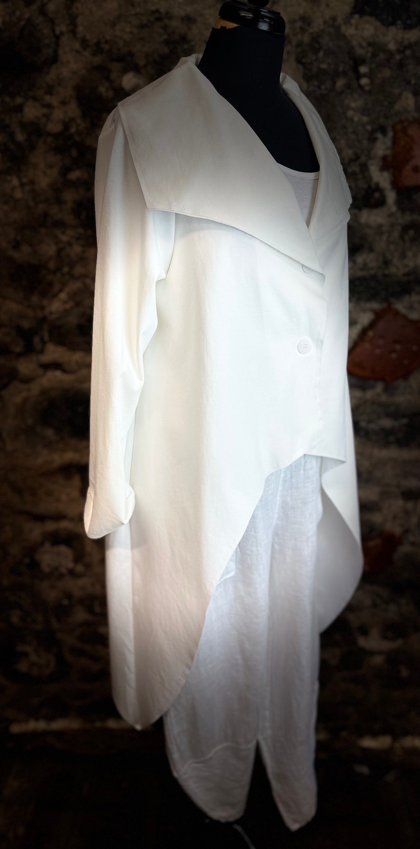 “Mira “ Italian unusual dipped hem jacket cream