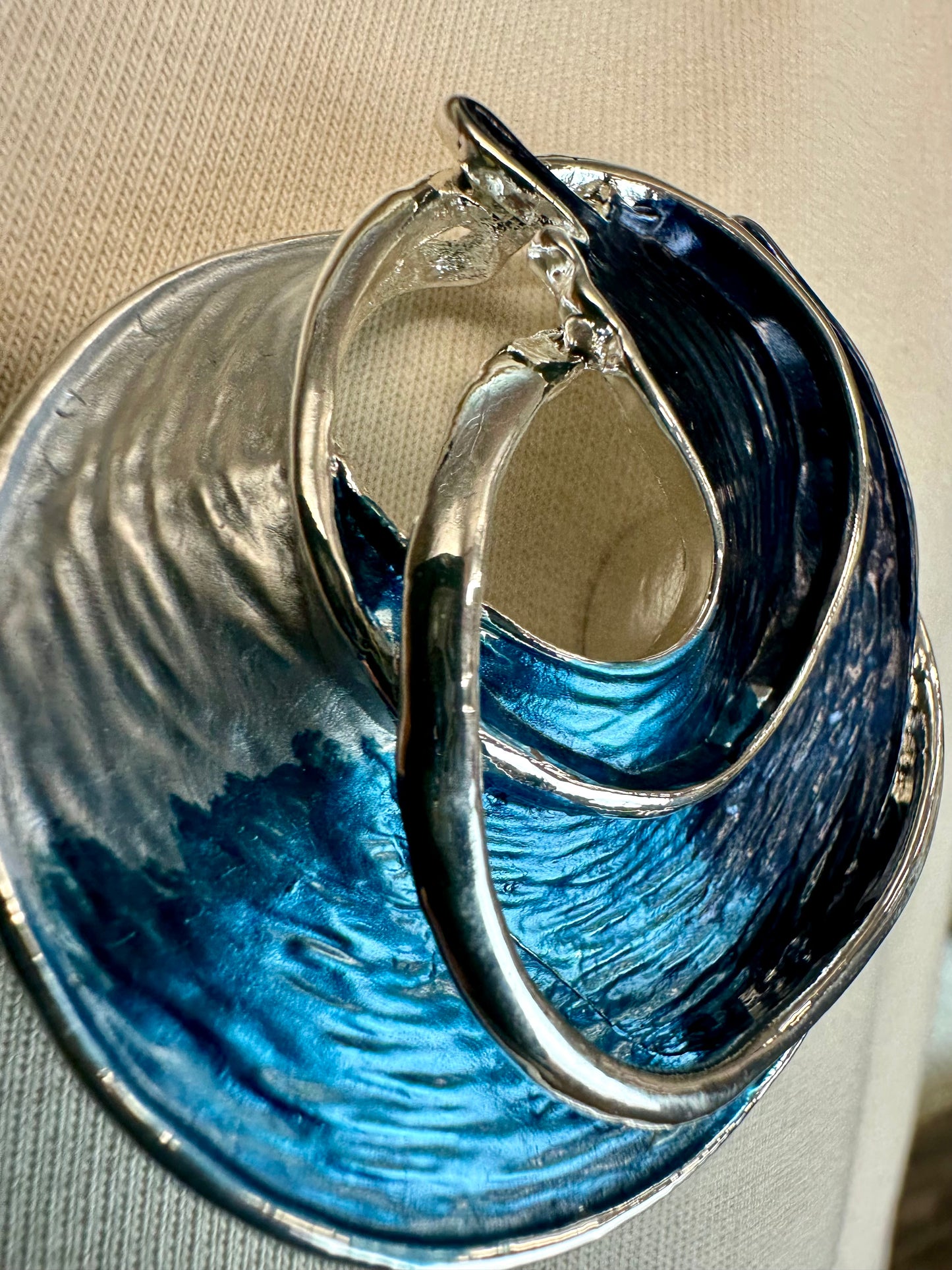 Celtic wave indigo blue lorsha magnetic brooch collection