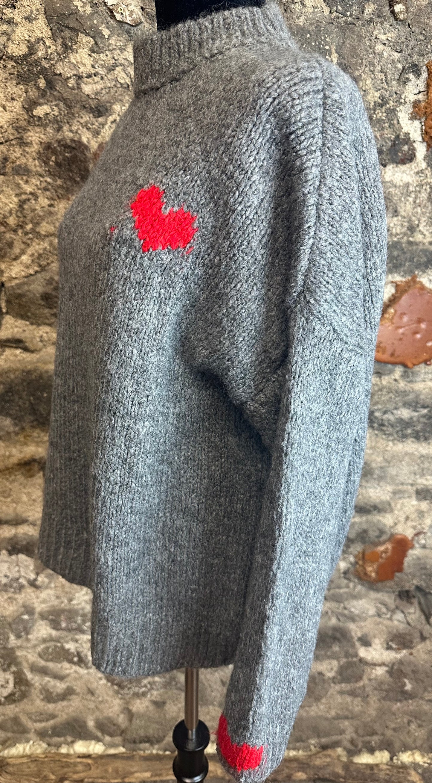 “Evie “ charcoal Italian super cosey little heart ♥️ knit