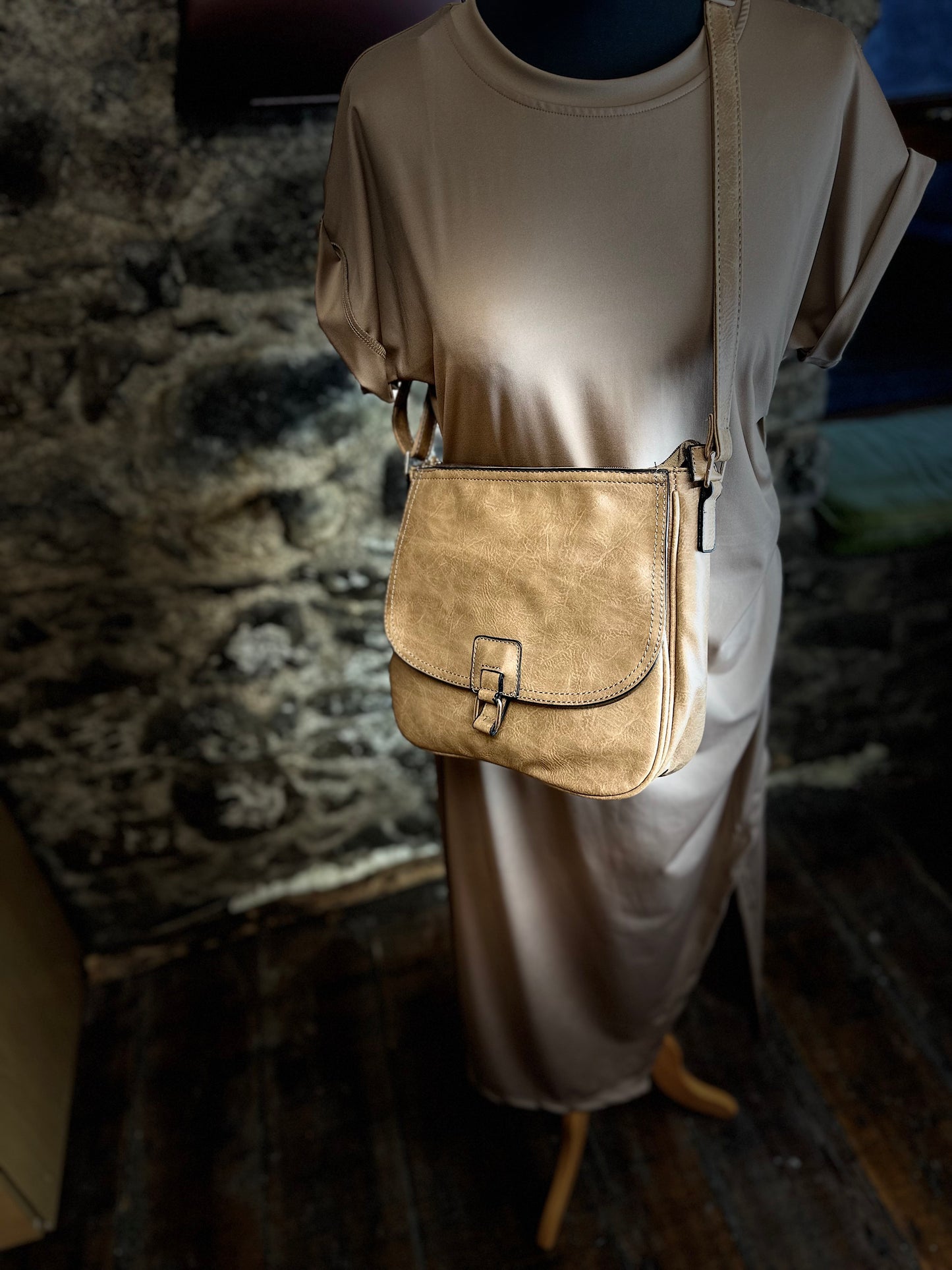 “Annie “ vegan caramel satchel bag
