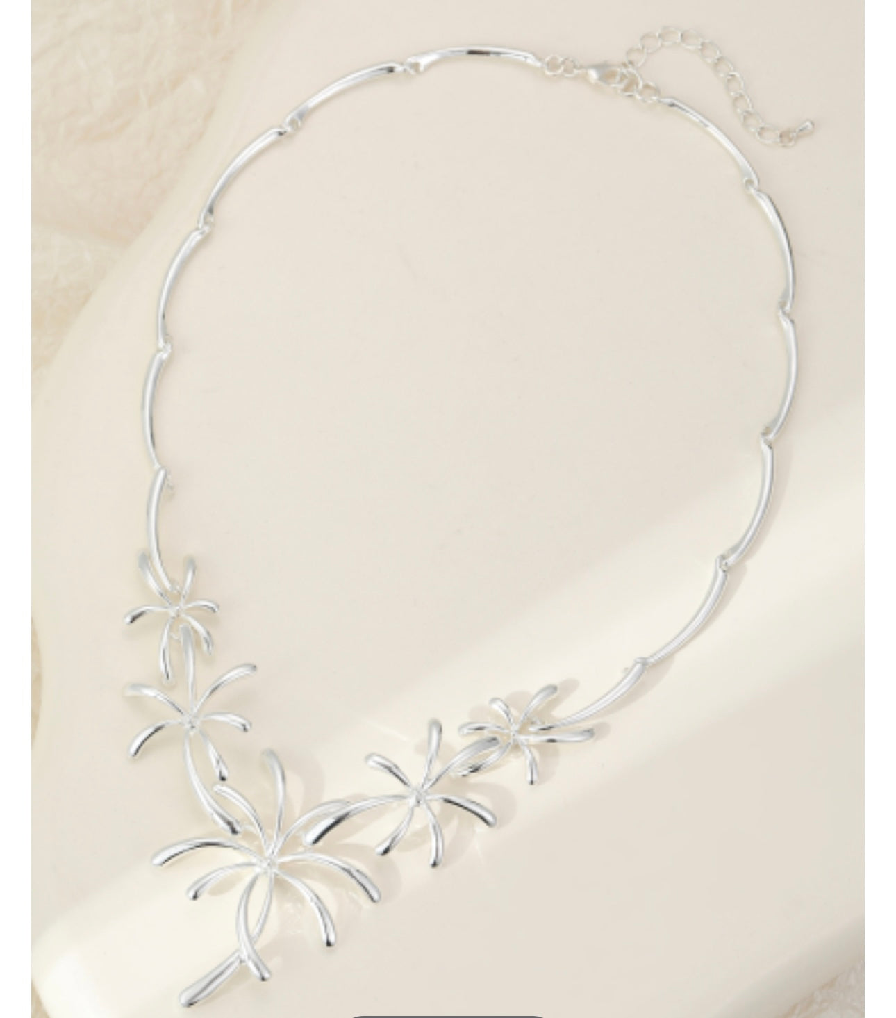Lorsha statement neckpiece