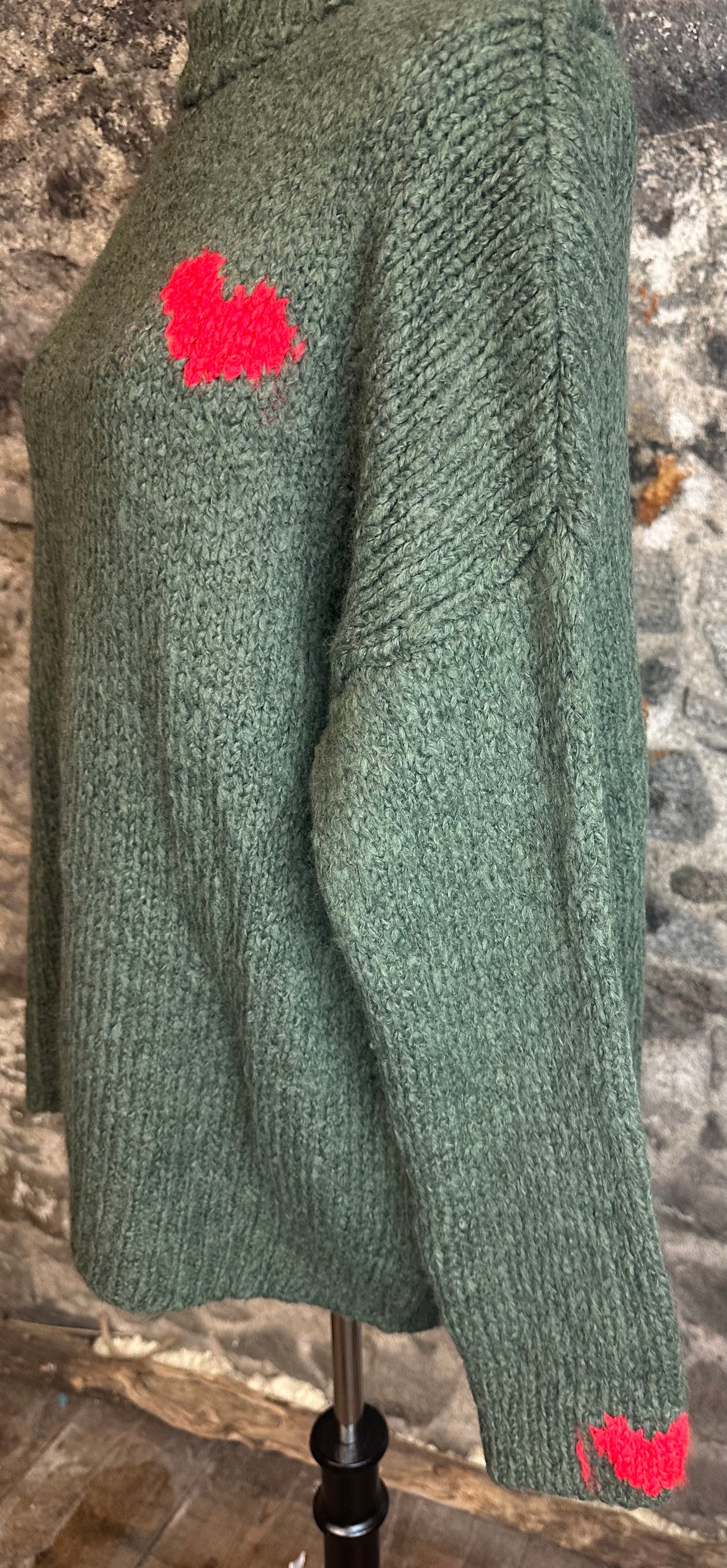 “Evie “ forest green Italian loose knit little heart ♥️ cosey