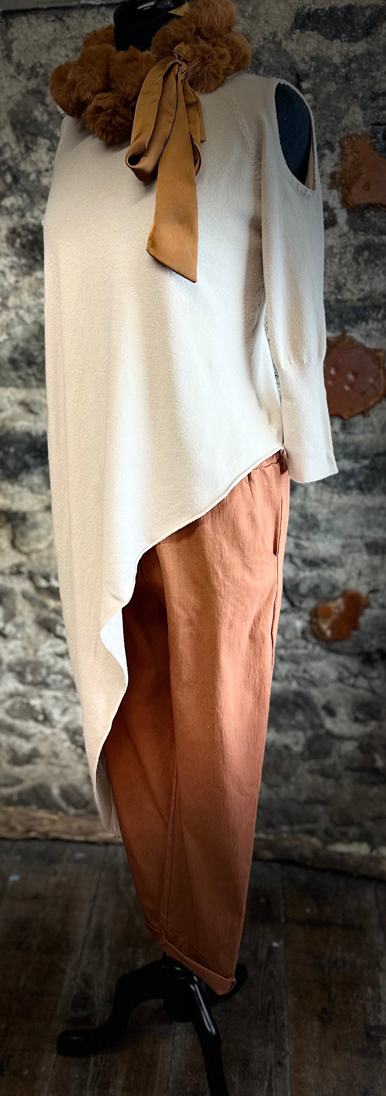 “Rachel “ rust Italian magic stretch cigarette leg turn up trouser