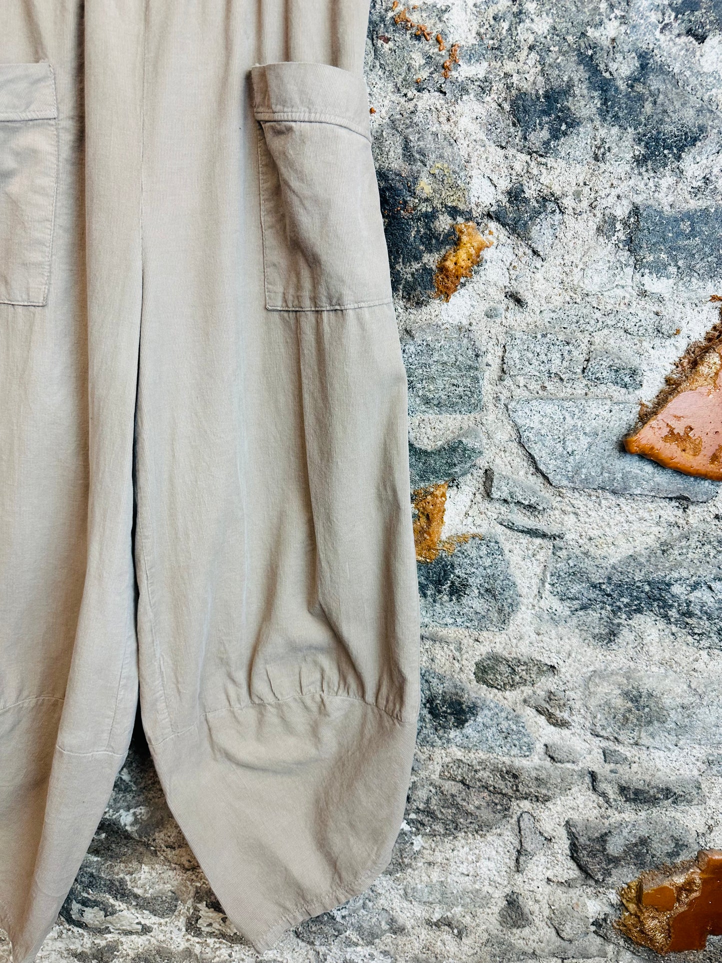 “Toni “ warm caramel pin corduroy barrel leg cocoon trouser