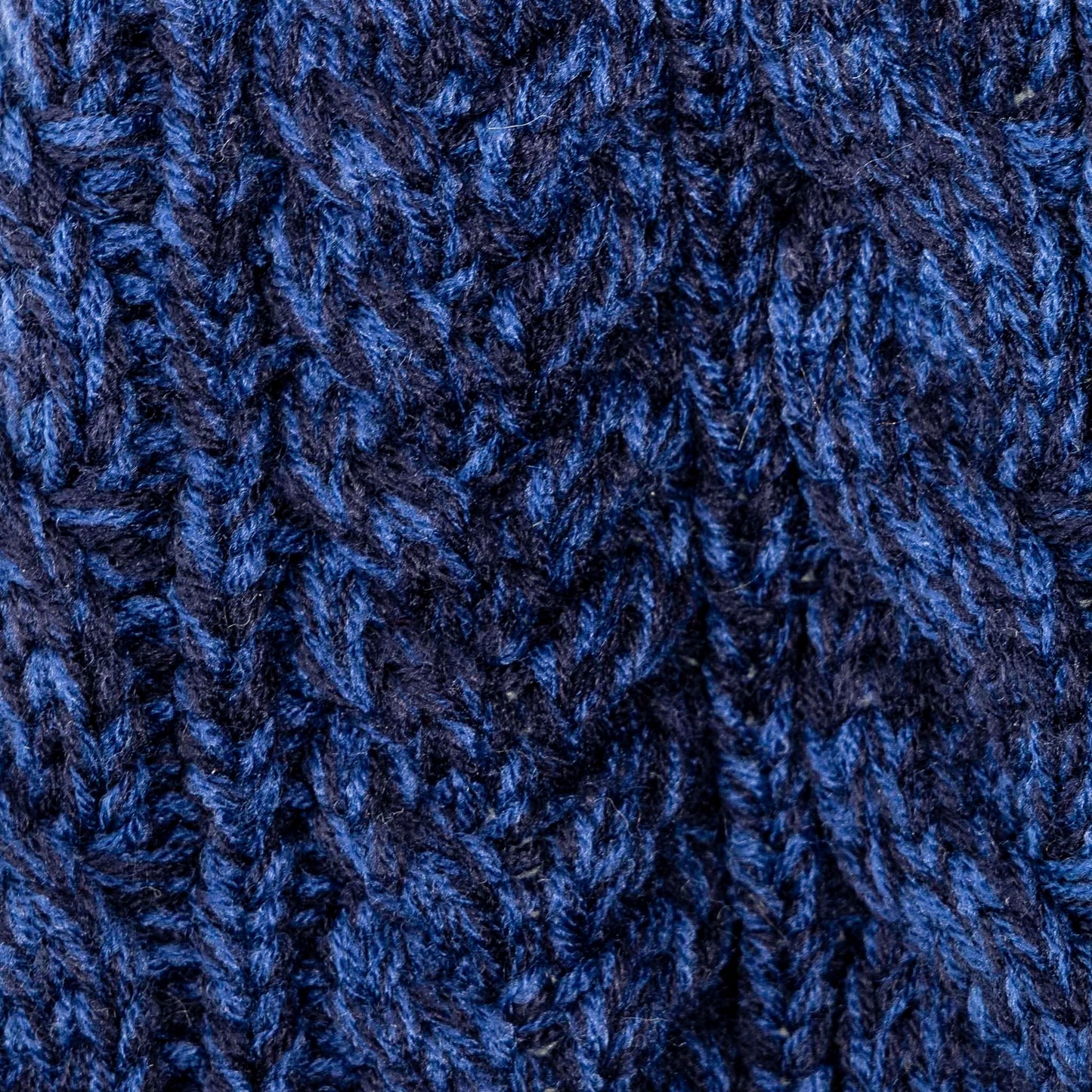Cable knit scarf indigo
