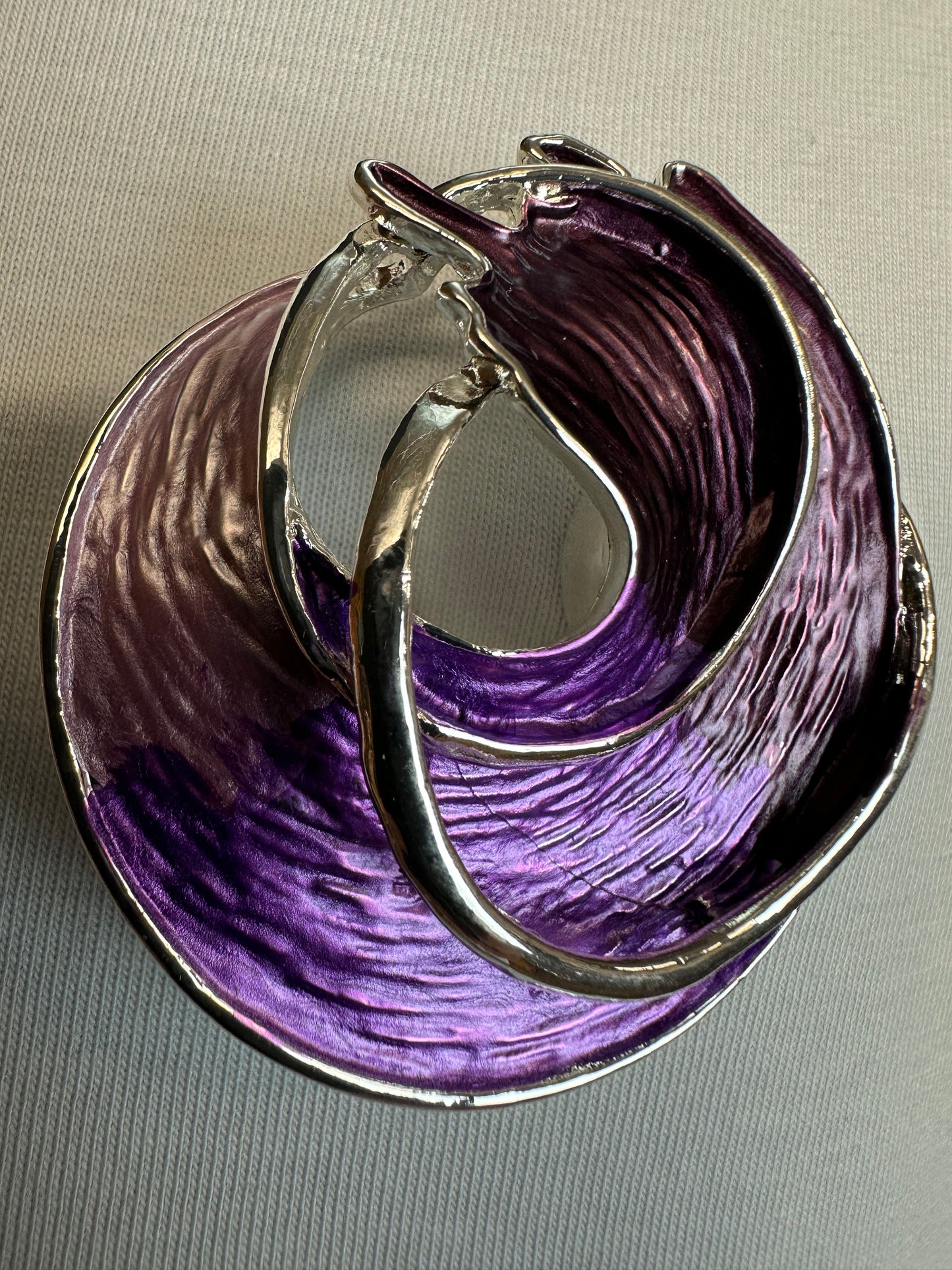 Celtic wave magnetic brooch collection
