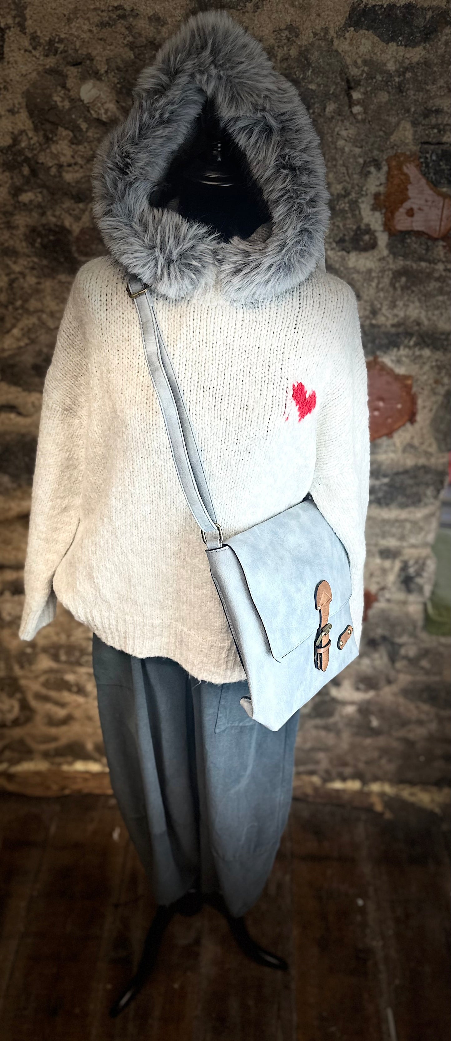 “Evie “ dove grey Italian ♥️detail cosey knit