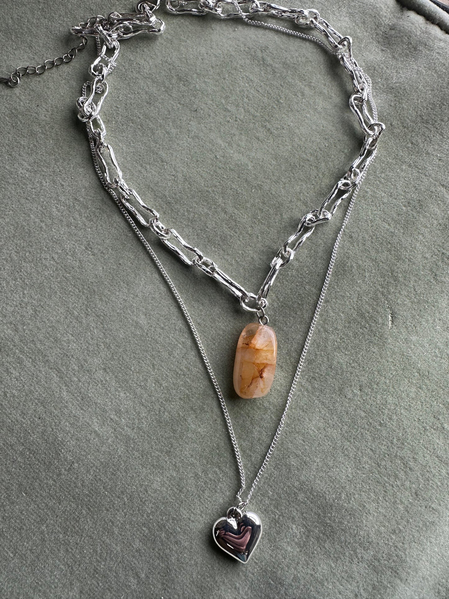 Silver plated drop heart double piece amber stone neckpiece