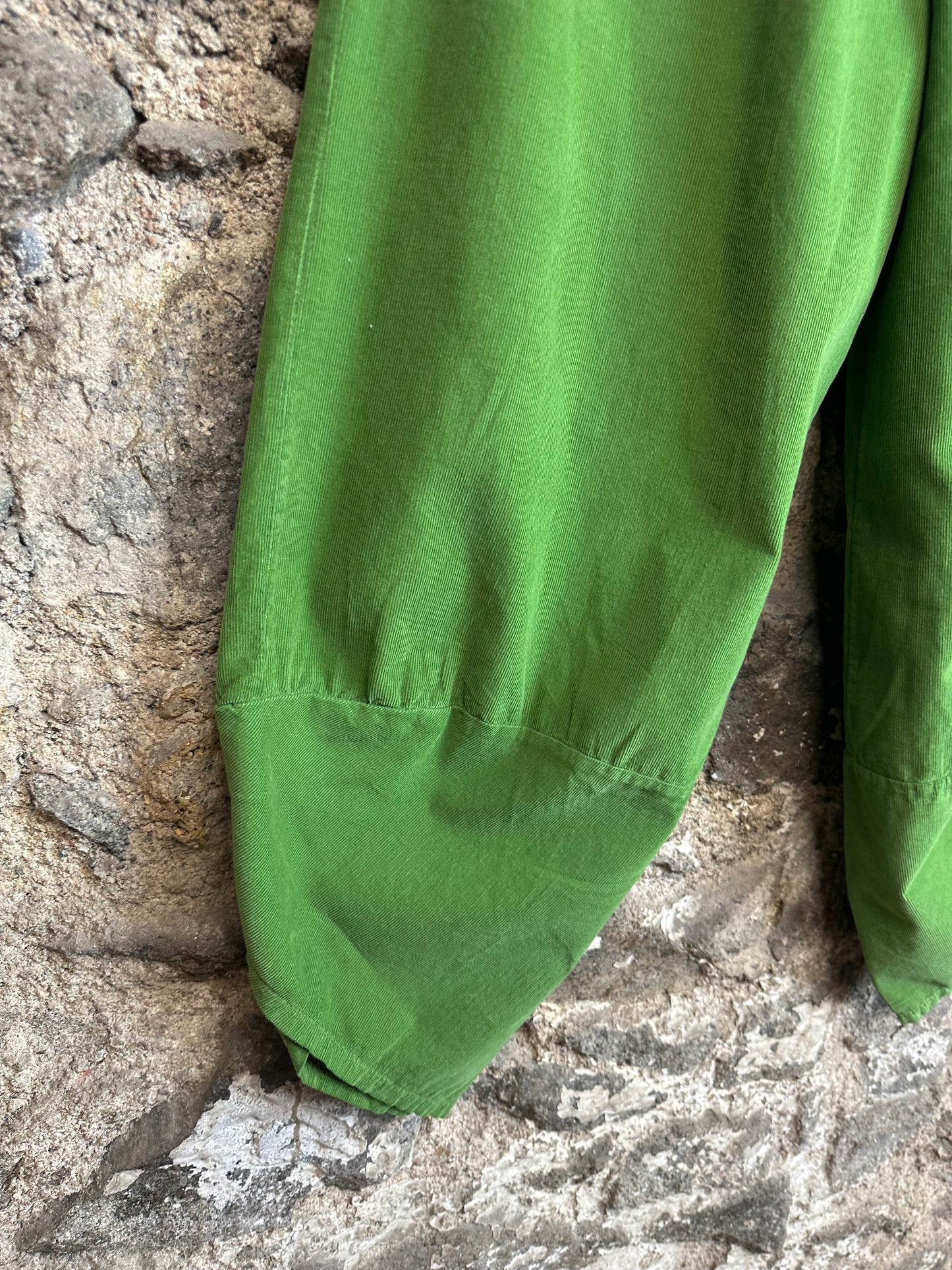 “Toni “ emerald green Italian needle corduroy cocoon cullottes