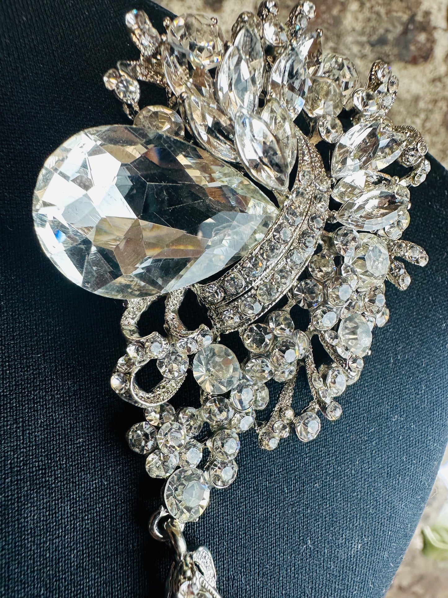 Statement diamanté pin brooch