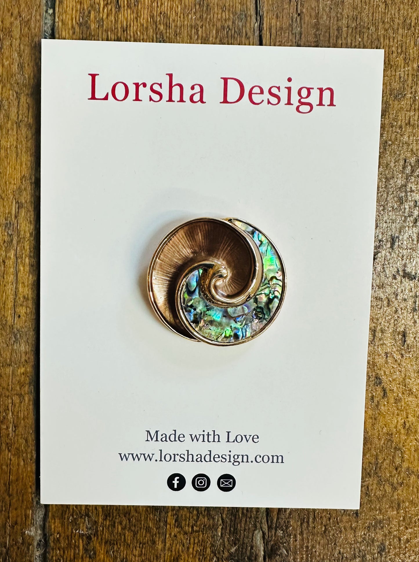 “Celtic wave “ magnetic brooch