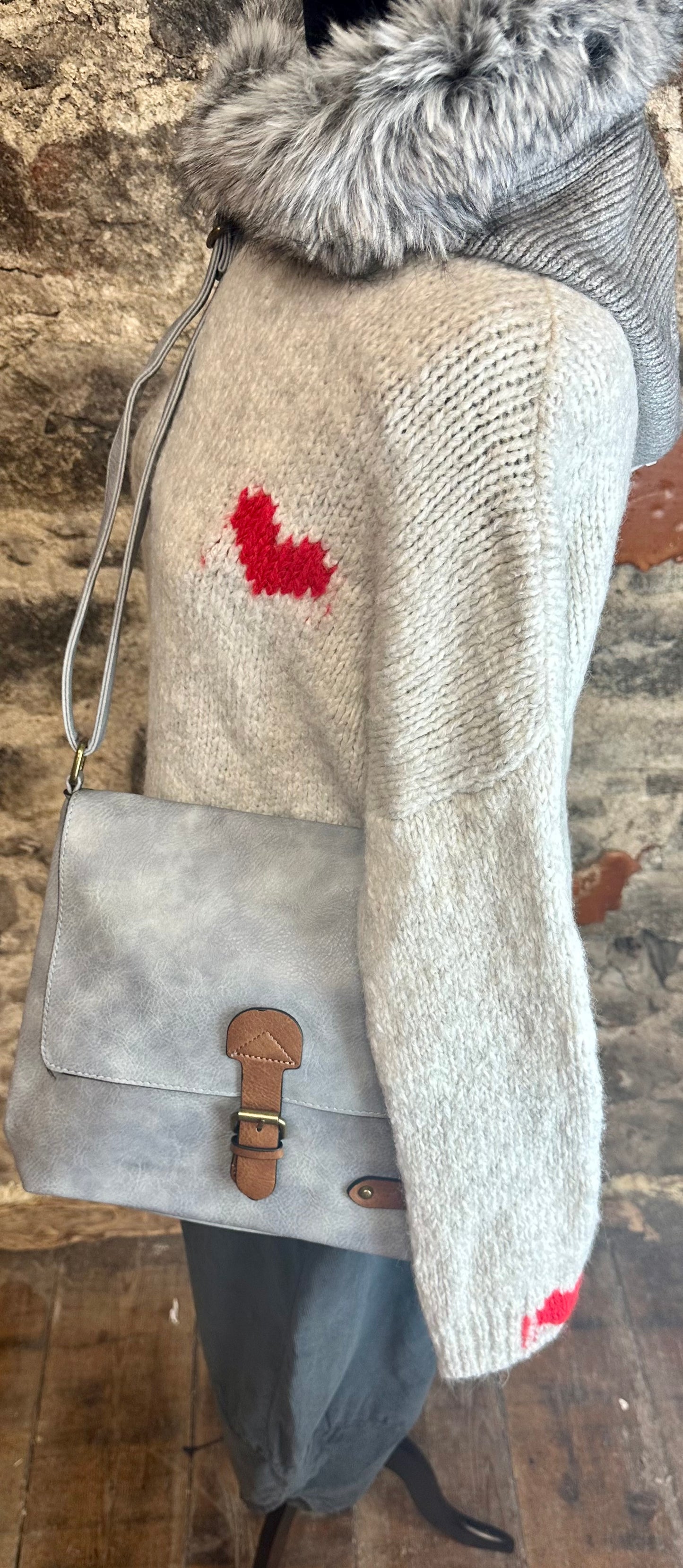 “Evie “ dove grey Italian ♥️detail cosey knit