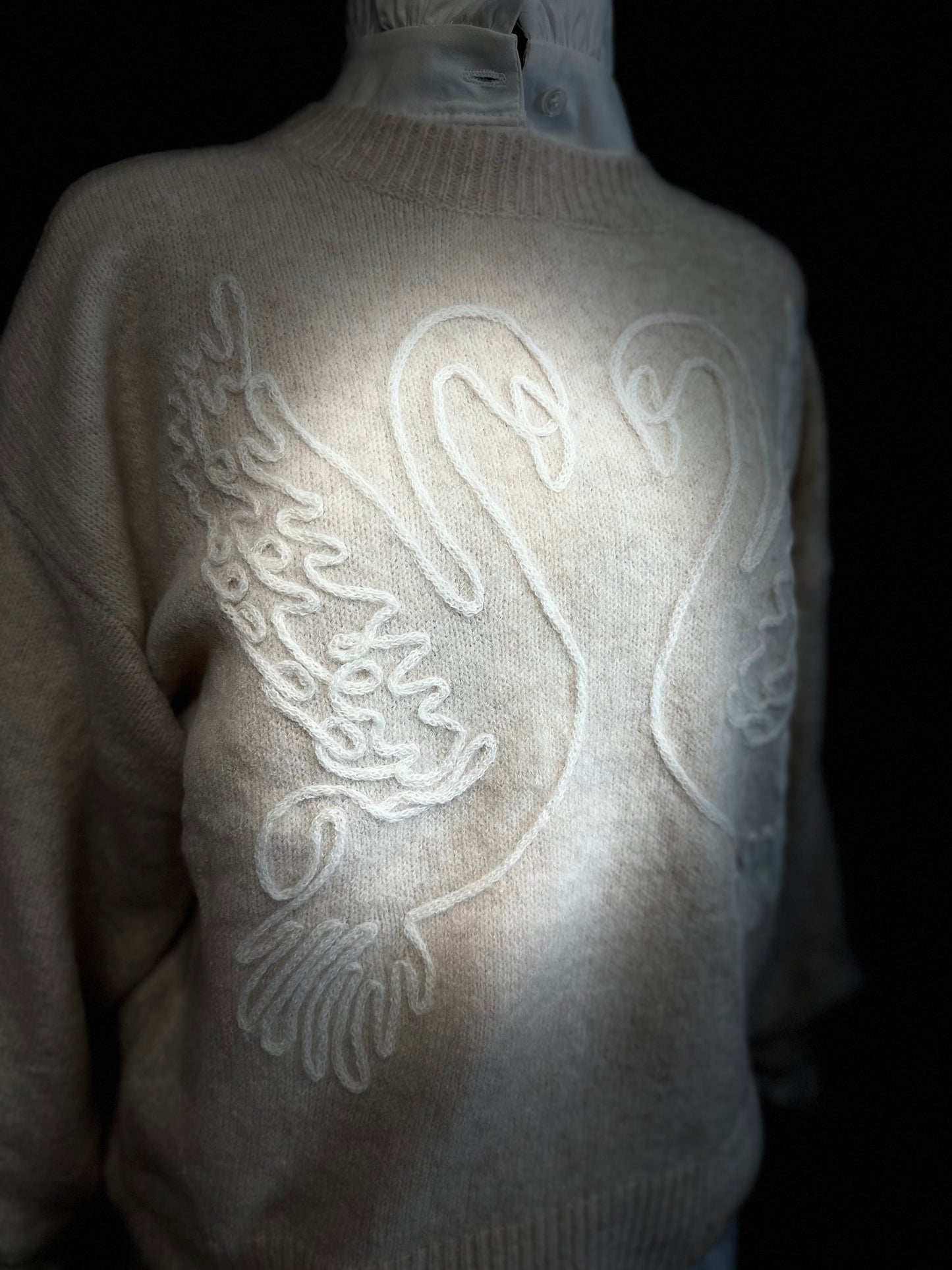 Swan embroidered Italian knit jumper natural