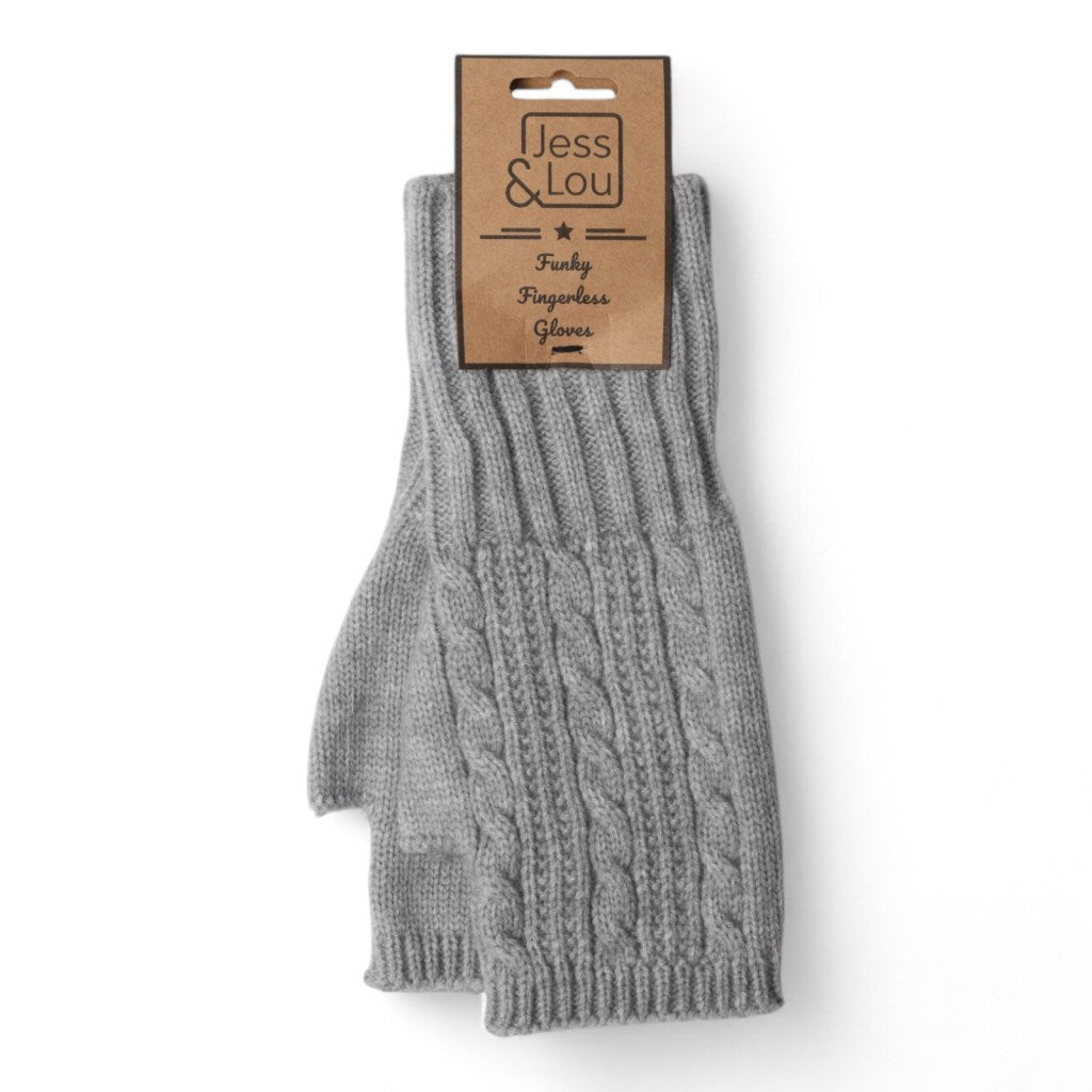 Cosy cable knit fingerless gloves