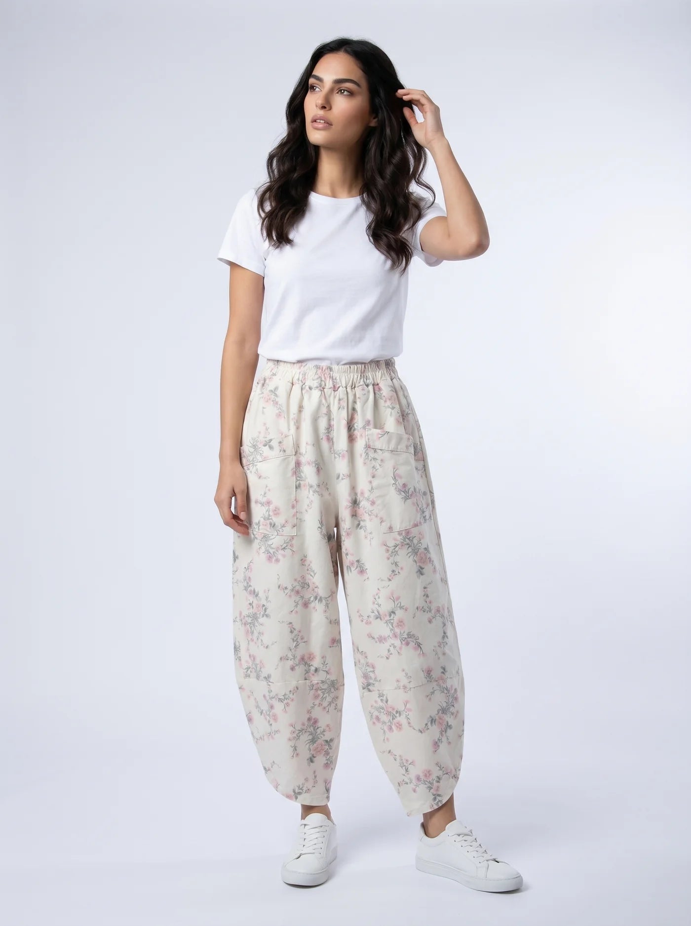 “Mandi” cream floral cocoon delicate flower pattern Italian trouser