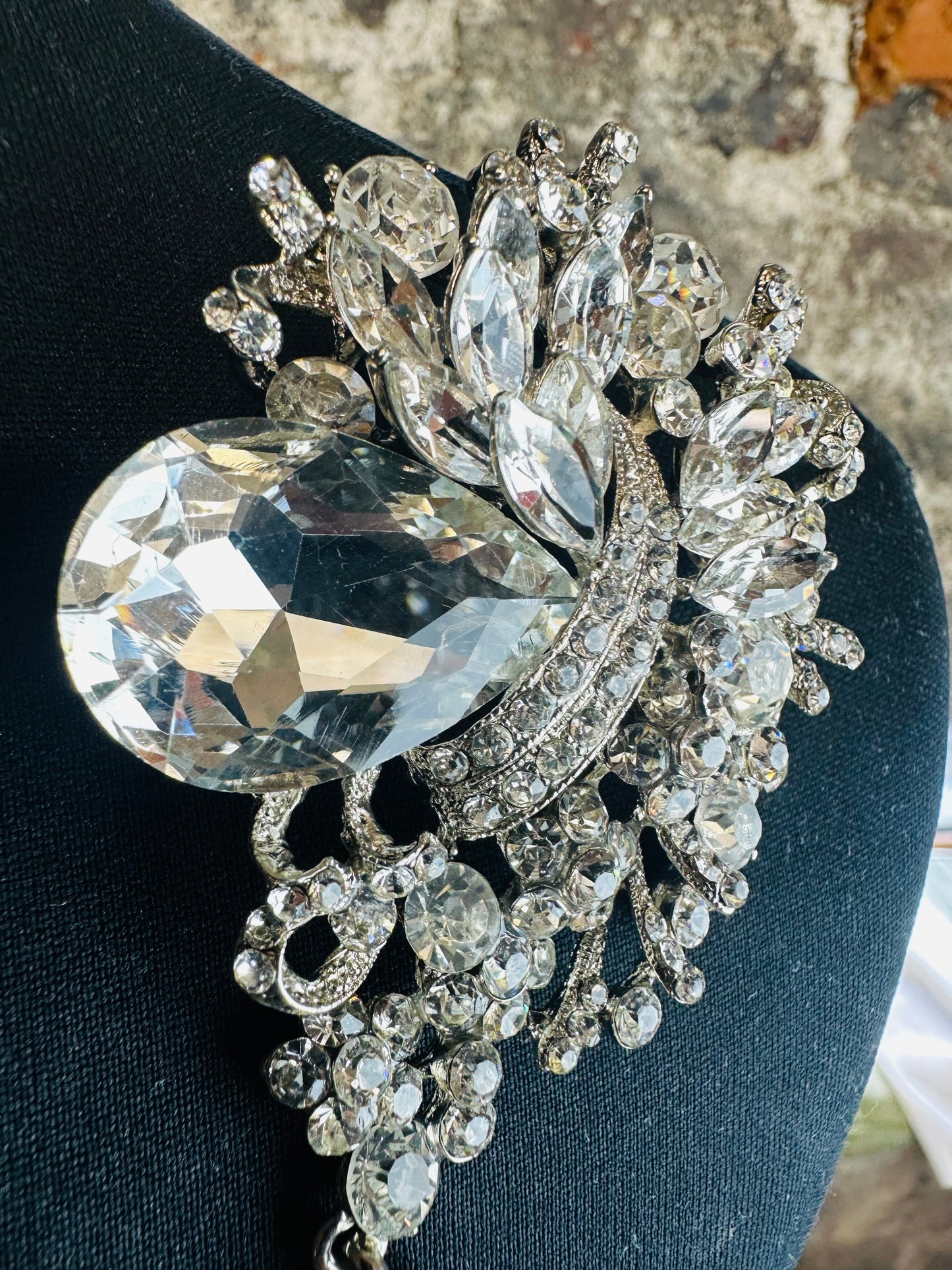 Statement diamanté pin brooch