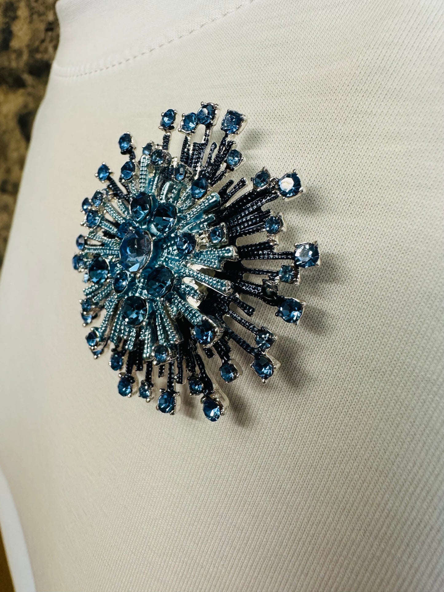 Sky blue starburst magnetic brooch collection
