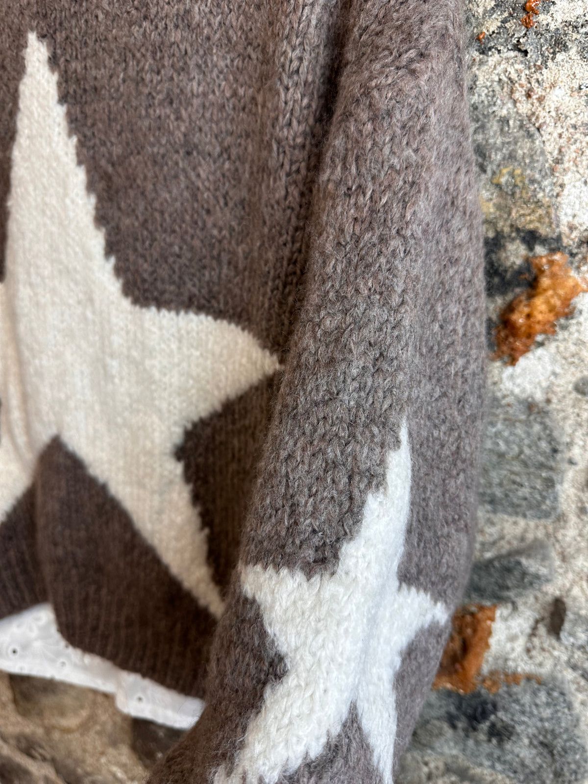 “Bowie “ cream and chocolate Italian crew neck knit