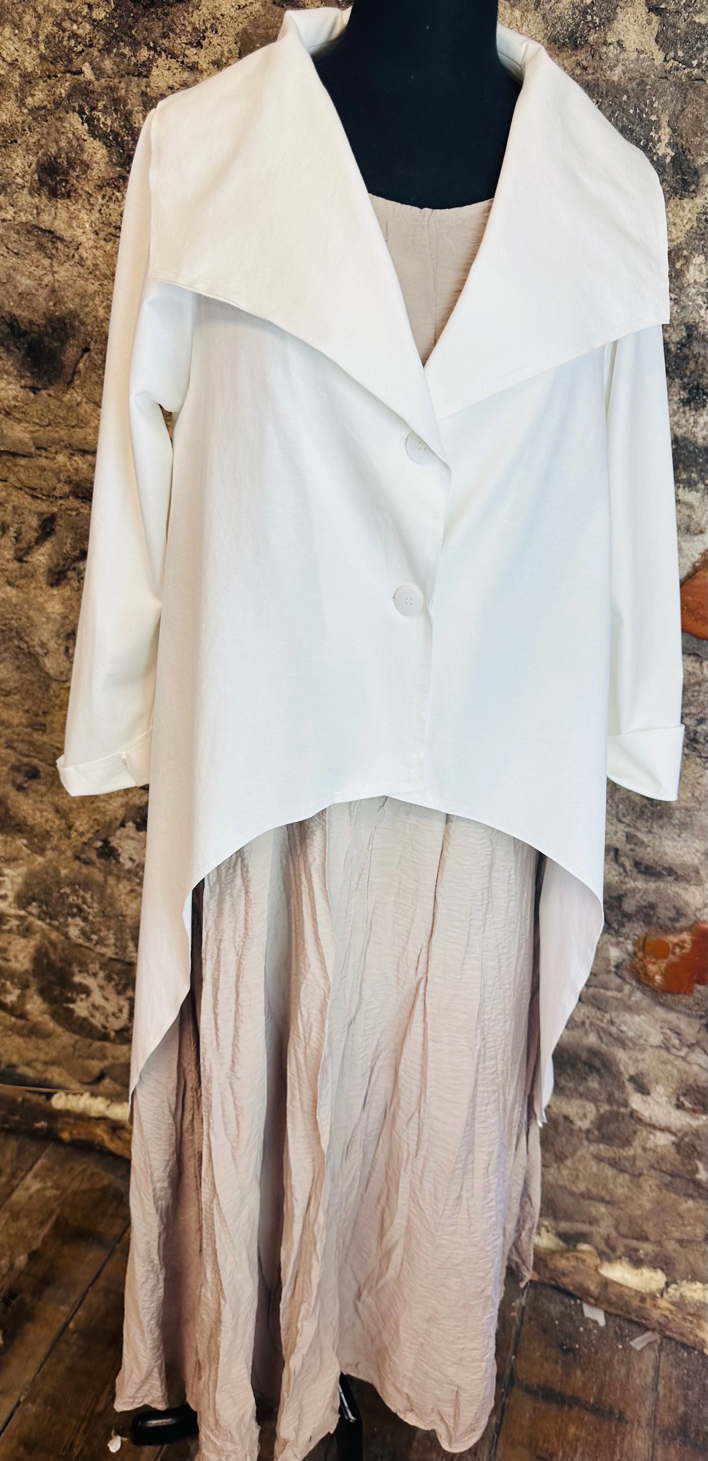 “Mira “ Italian unusual dipped hem jacket cream