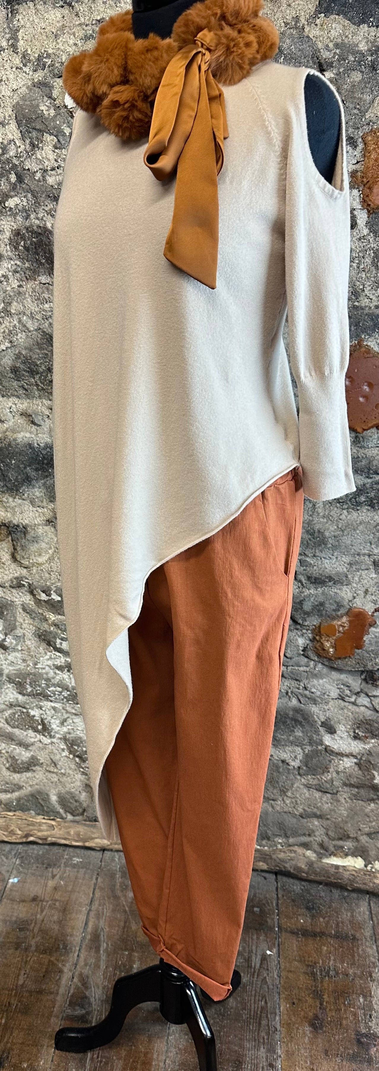 “Rachel “ rust Italian magic stretch cigarette leg turn up trouser