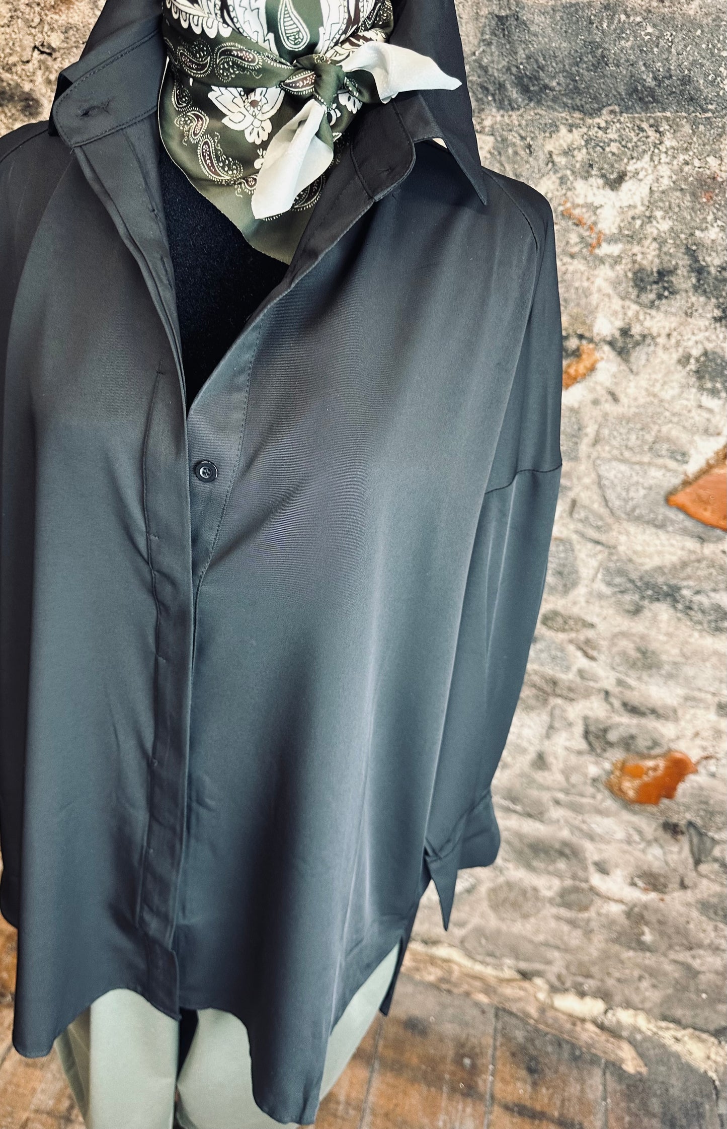 “Mabel “ Ebony Italian hi lo dress shirt