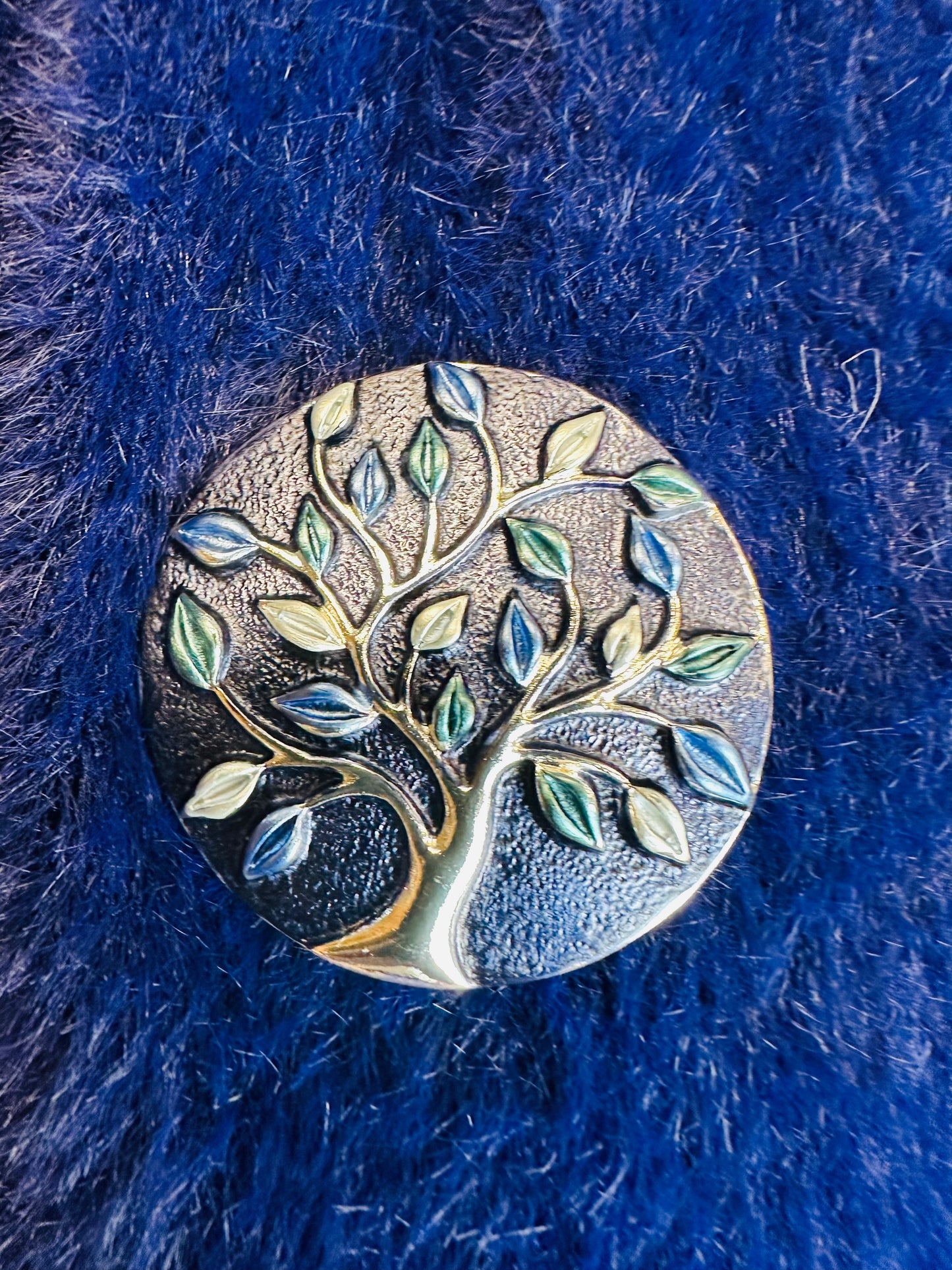 “Lorsha loves “ magnetic brooch navy tree of life