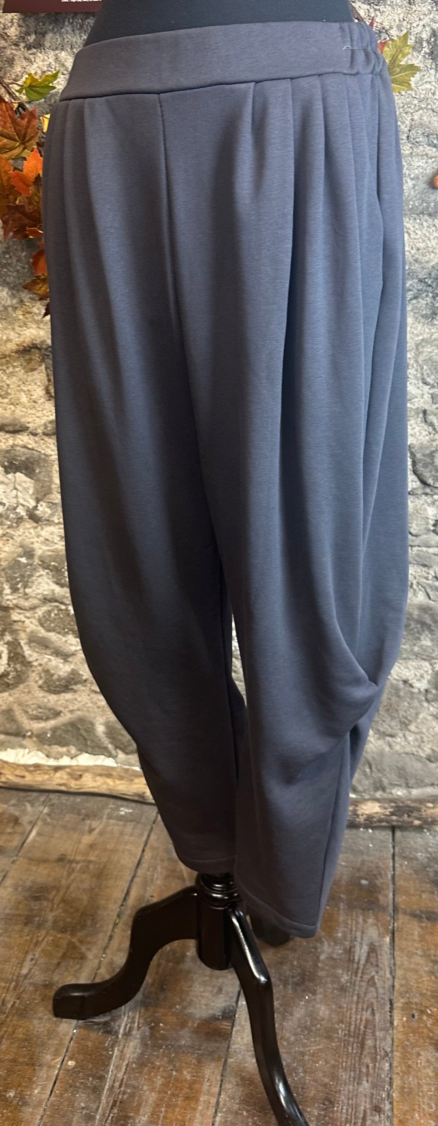 “Meabh “ Italian graphite pin tuck casual trouser