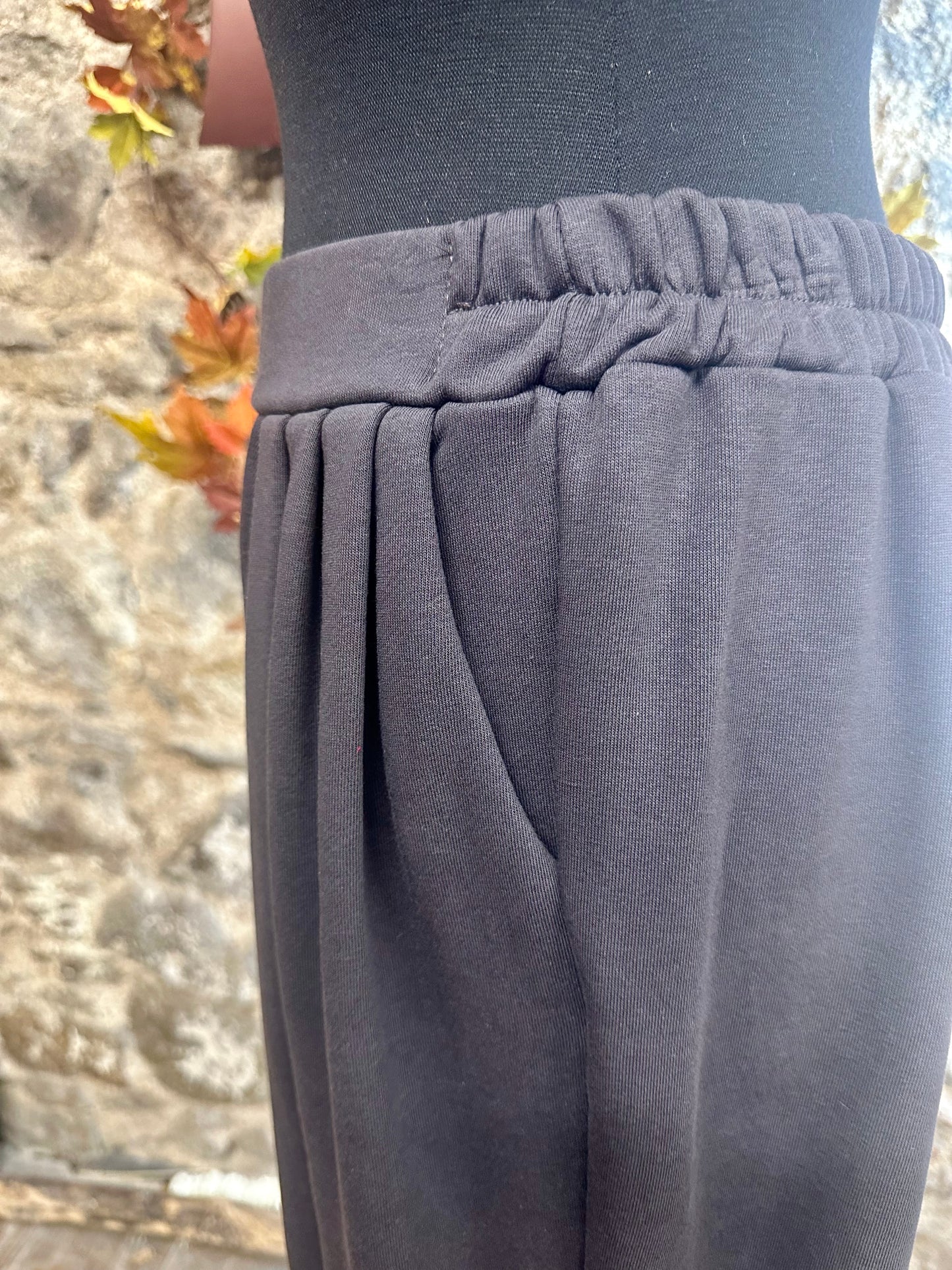 “Meabh “ Italian graphite pin tuck casual trouser