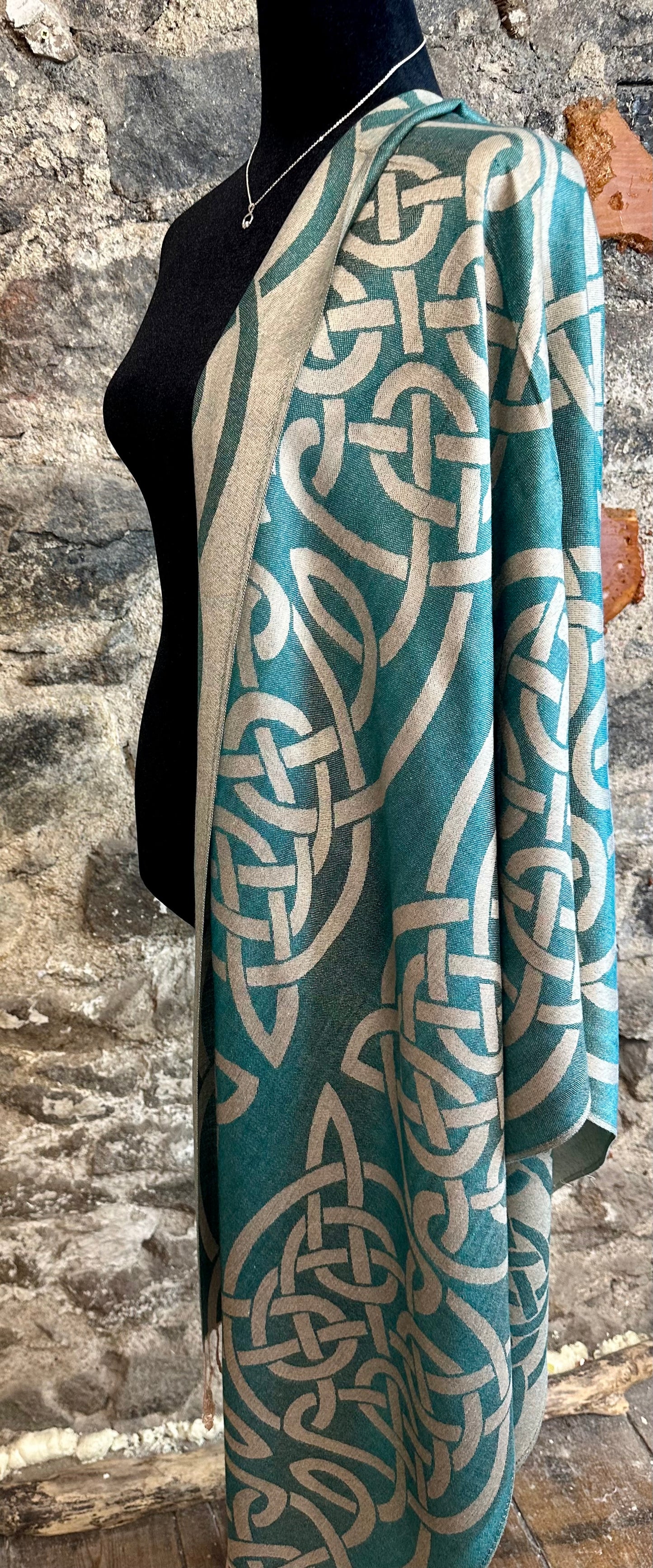 Heritage green Irish designed knotwork pashmina