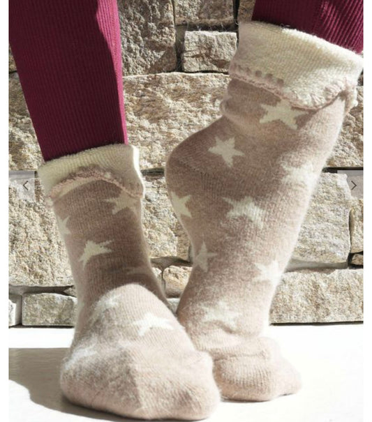 “Coseys “socks one size