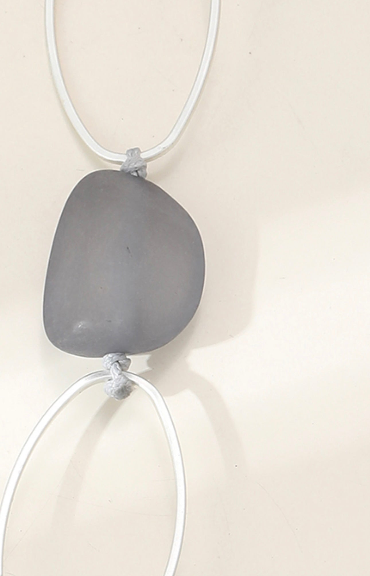 Statement style necklace