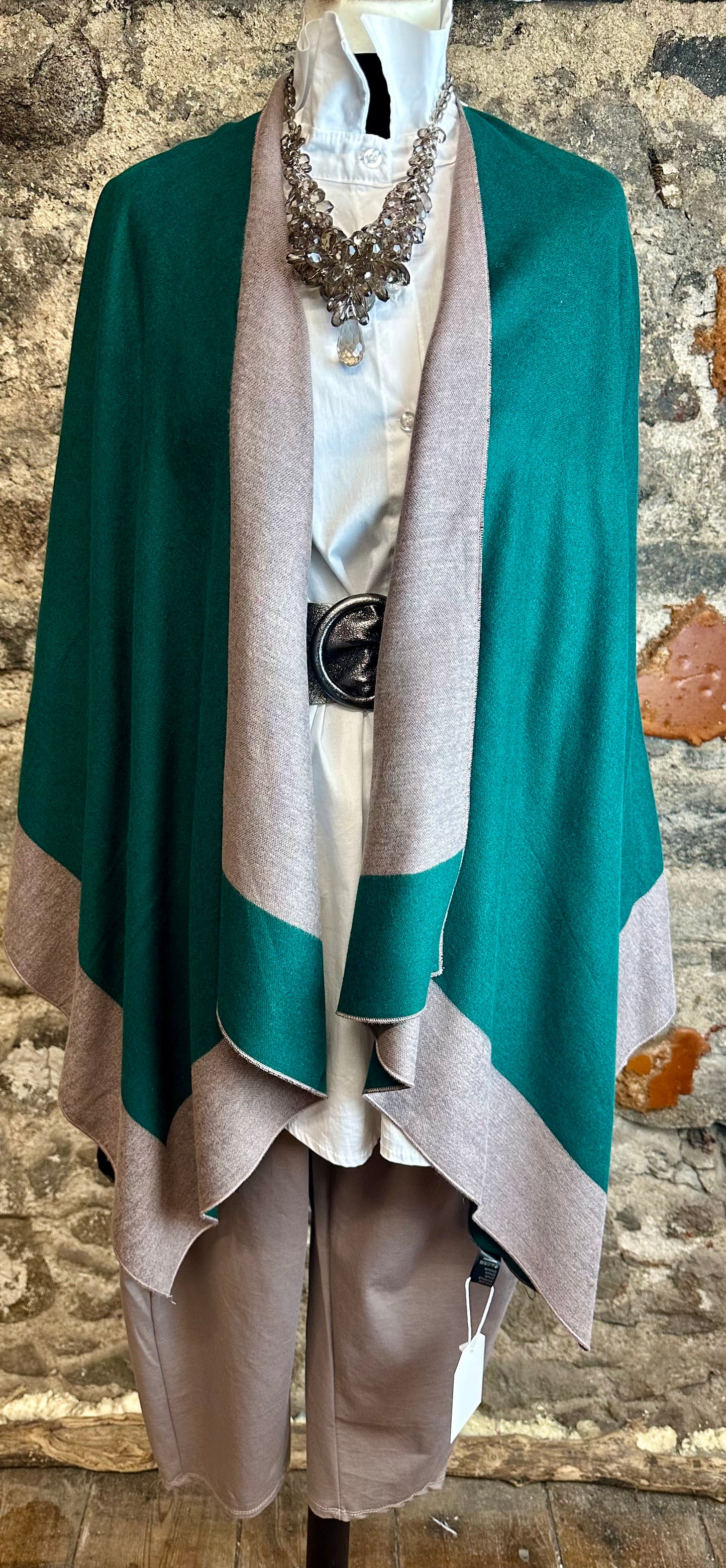 “Roberta” Mocha and forest reversible wrap /cspe