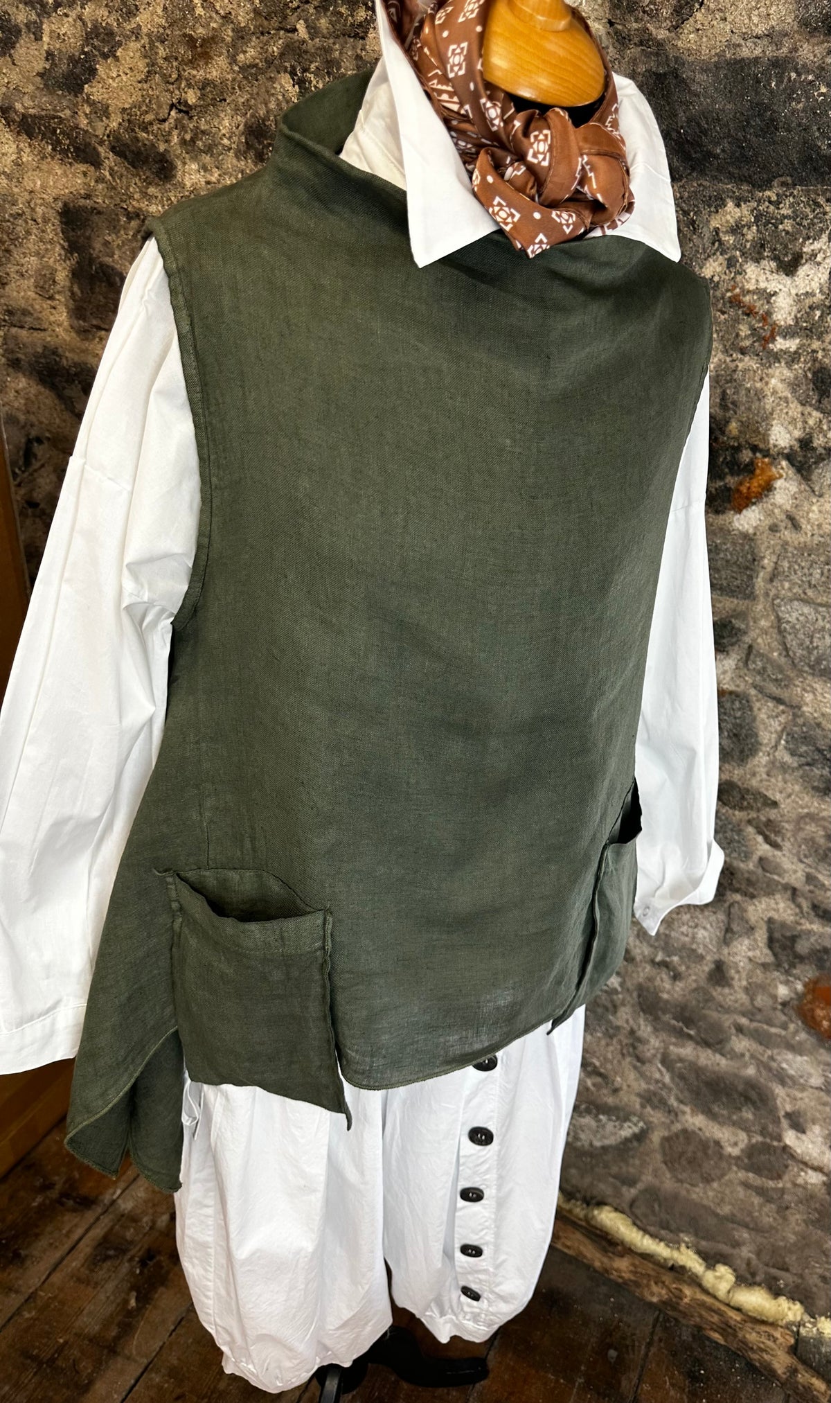 “Della” Forest green Italian linen tunic
