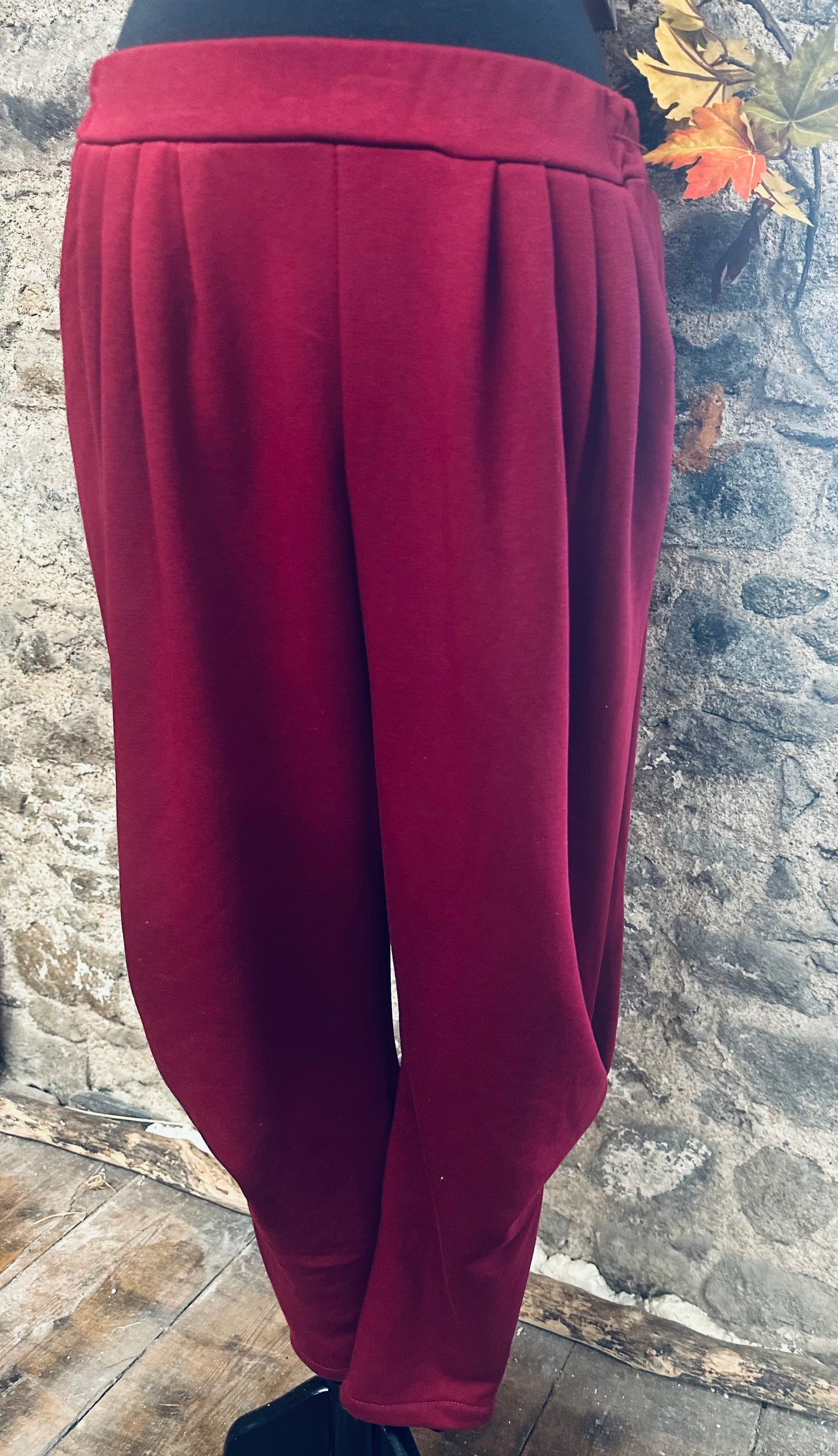 “Meabh” Bordeaux Italian pin tuck perfect trouser