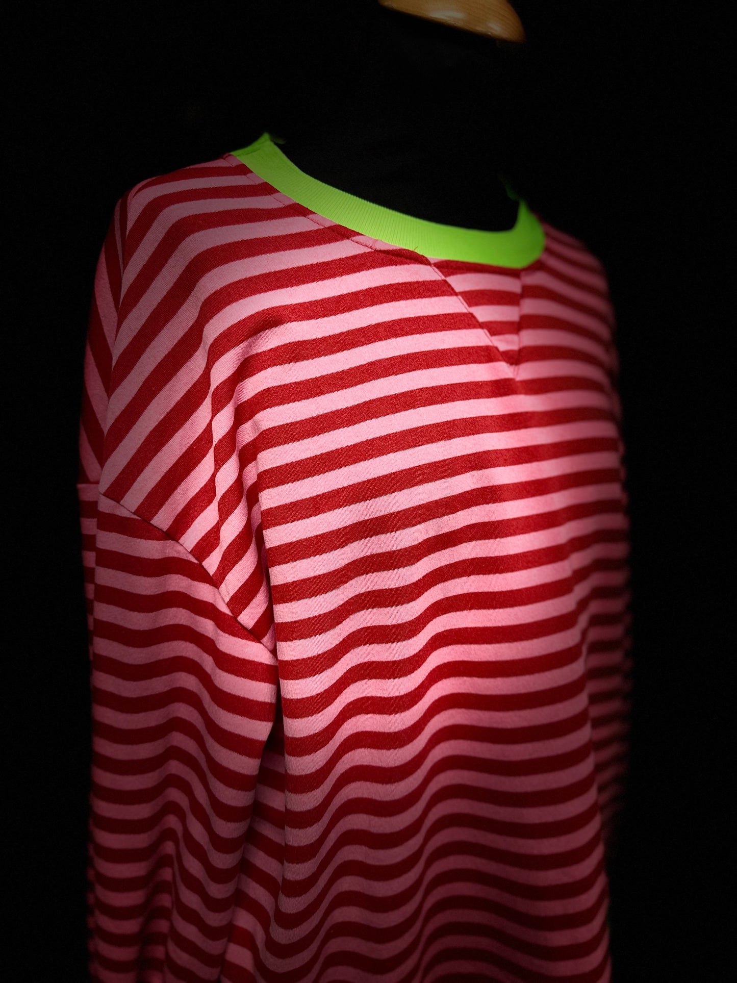 “Misty” Ruby and pink jersey long sleeve casual top