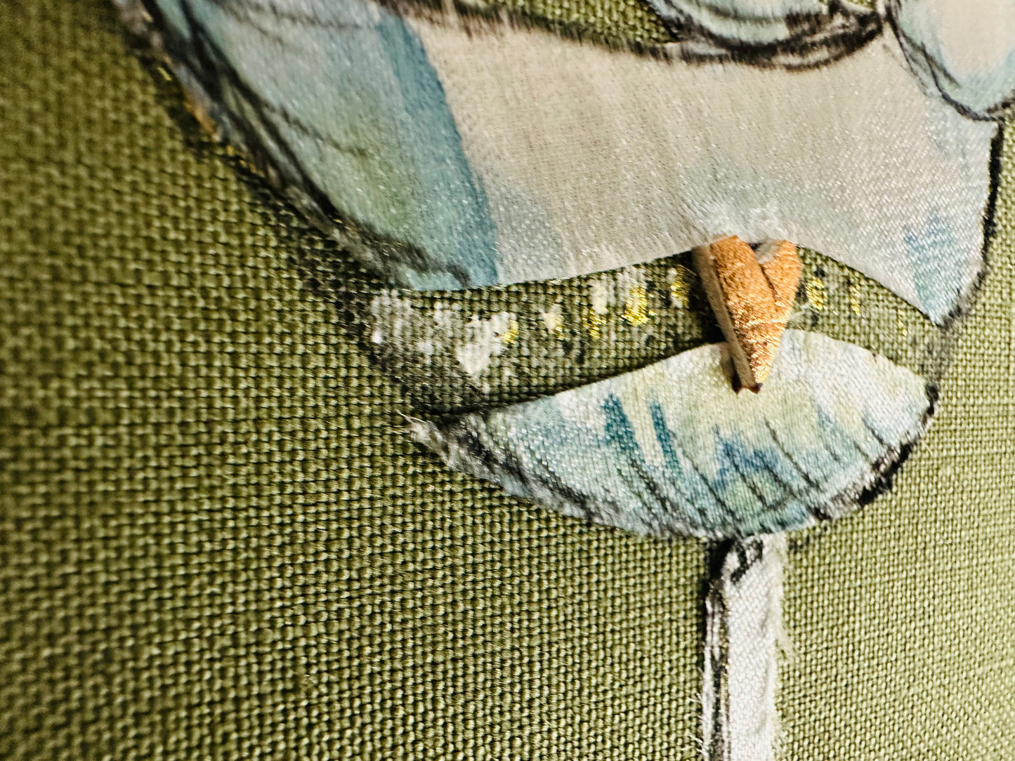 “Neart “ strength …the single bird still dares to fly against the storm