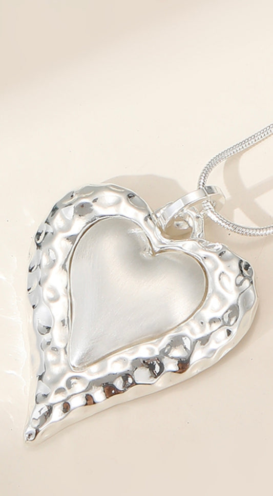 Beautiful delicate heart long necklace