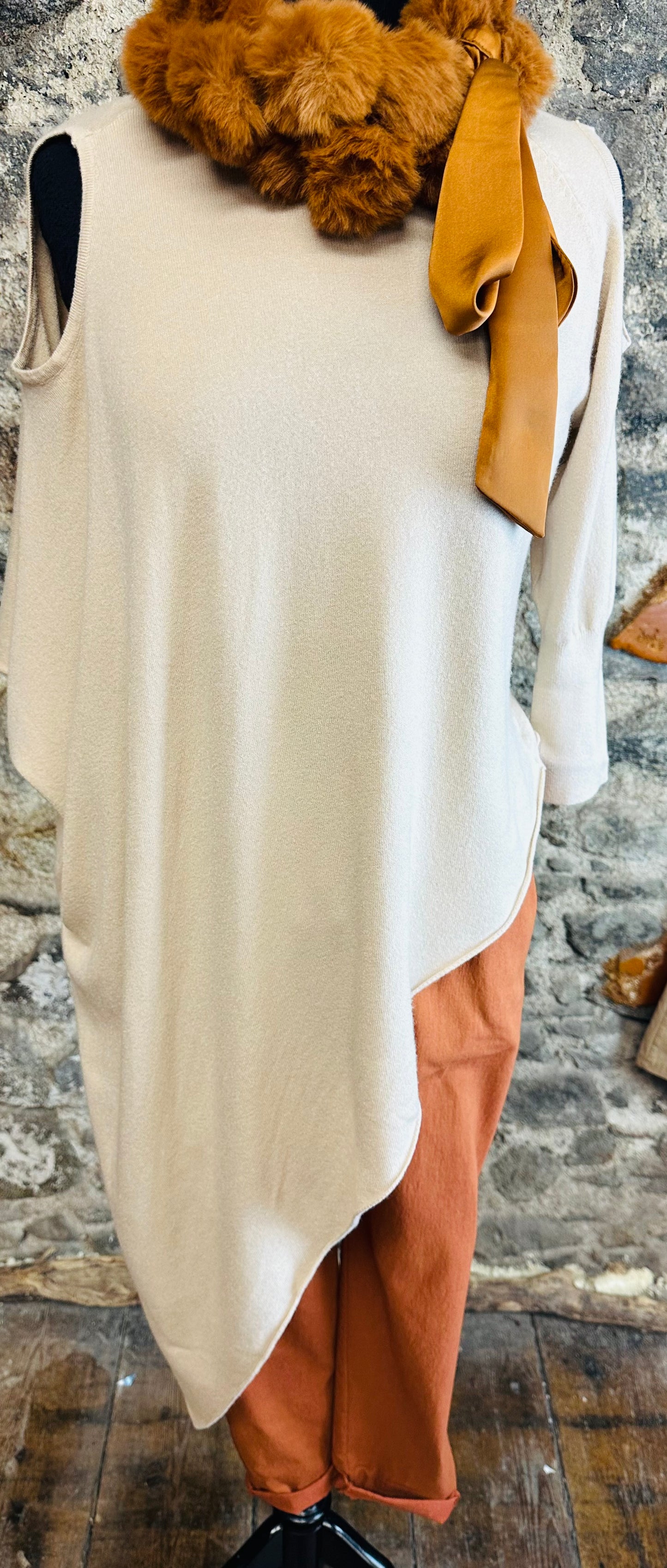 “Rachel “ rust Italian magic stretch cigarette leg turn up trouser