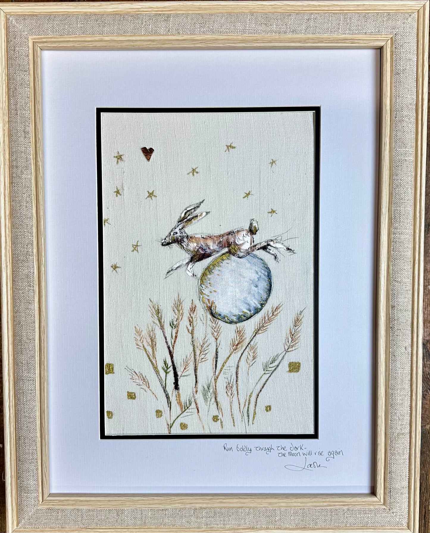 Run boldly through the dark , the moon will rise again