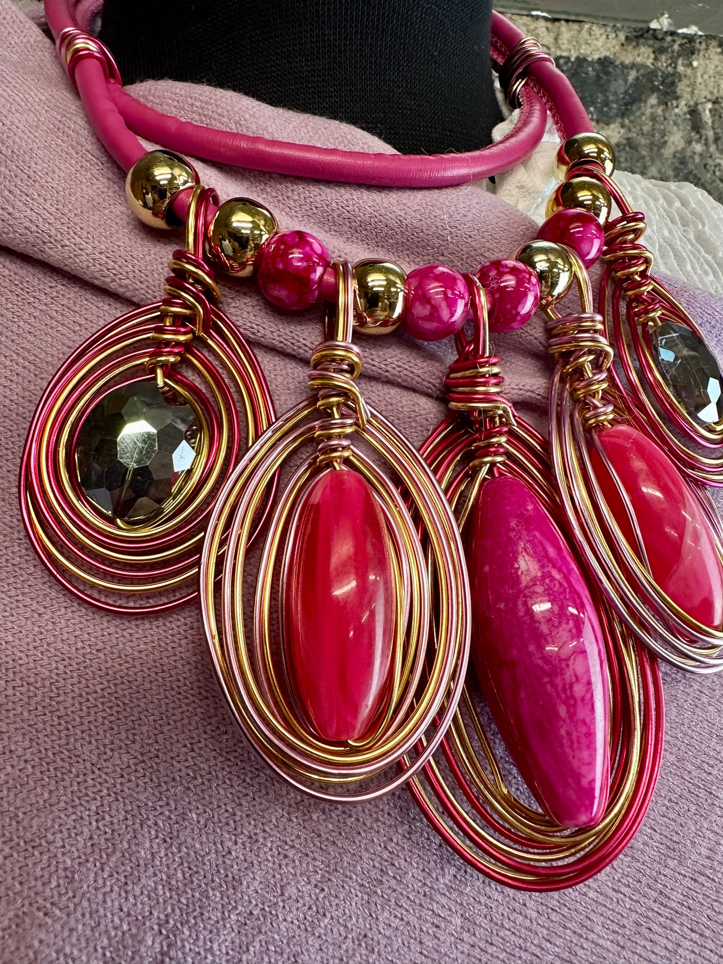 Statement cerise neckpiece
