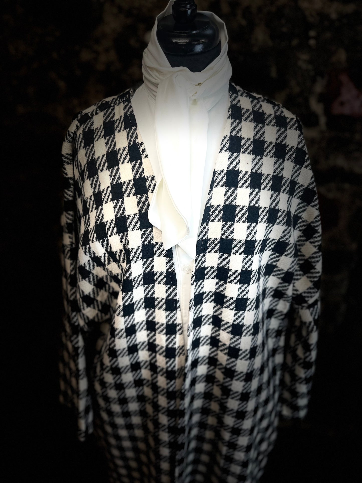 “Rita “ Italian black and cream dogtooth kimono full length shacket