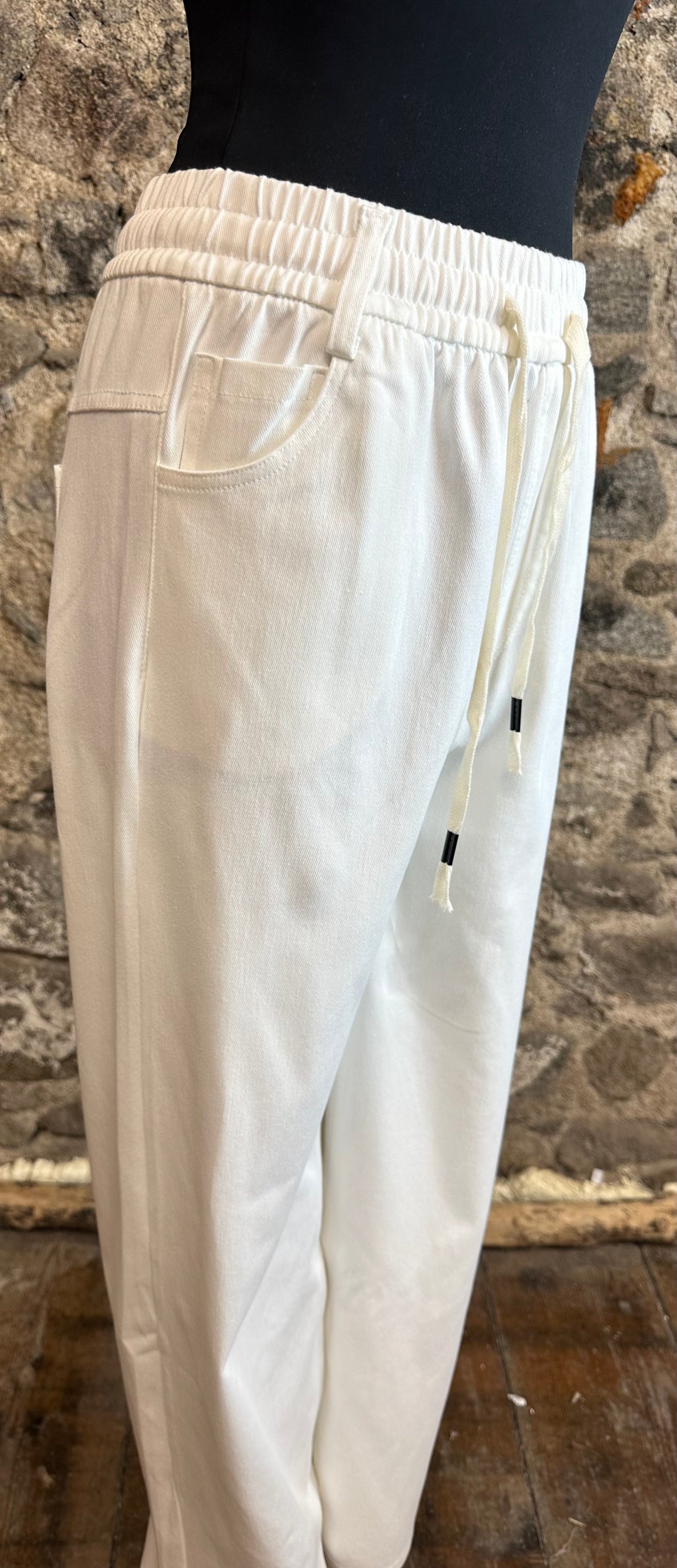 “Yvette “ ivory straight leg Italian trouser