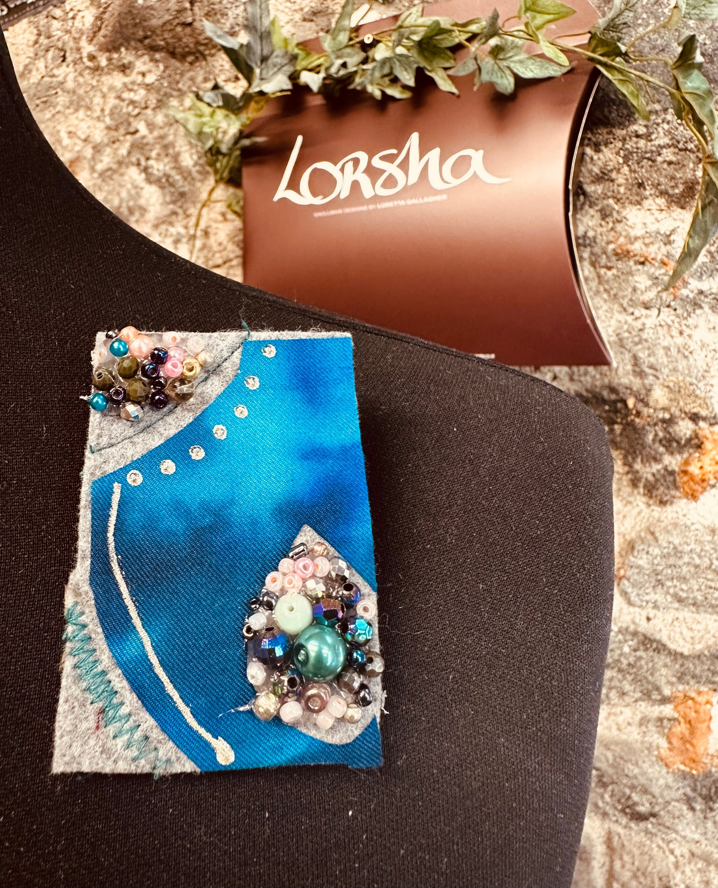 Lorsha Design Handpainted silk brooch pins