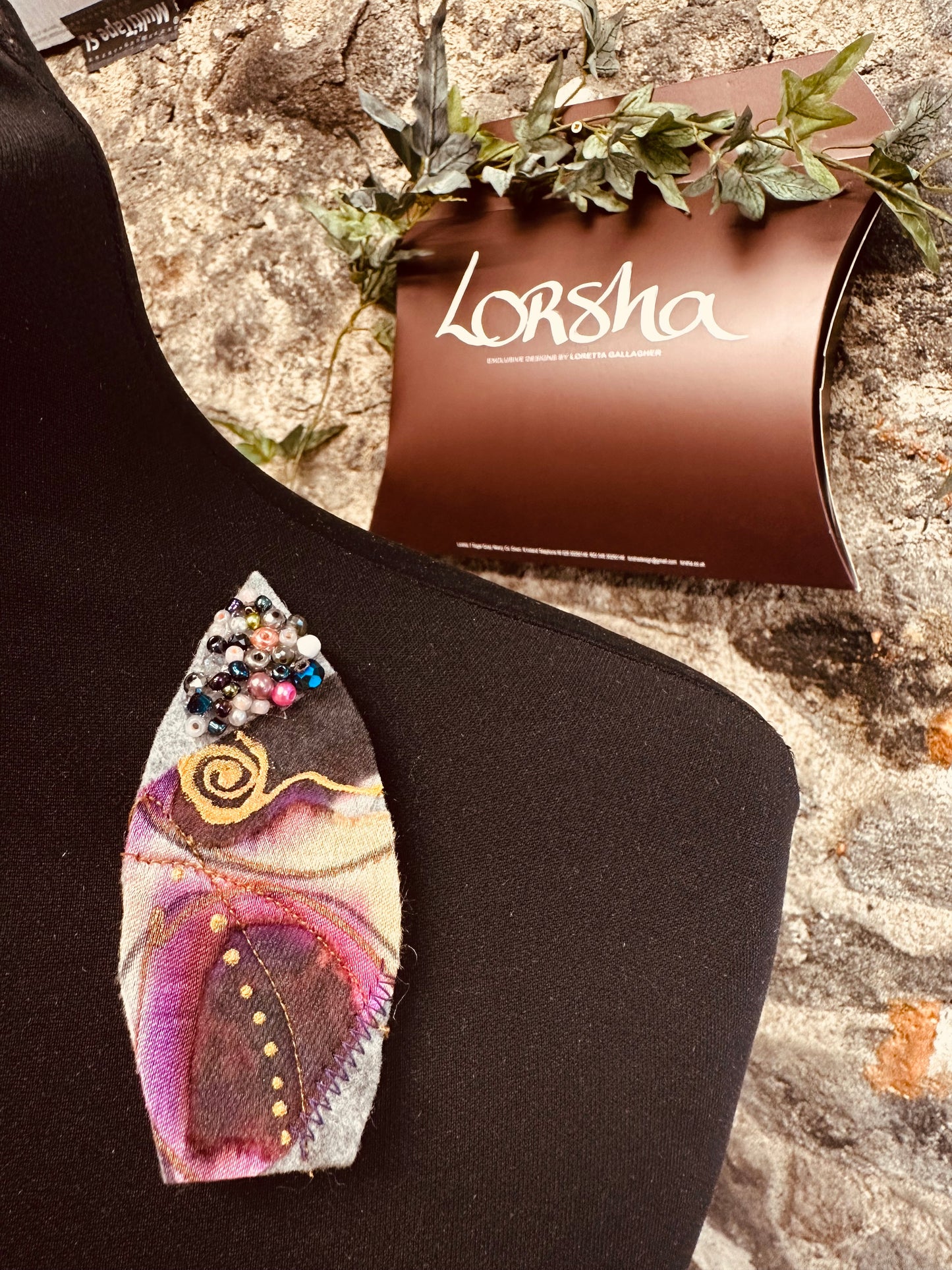 Lorsha design Handpainted silk brooch pins