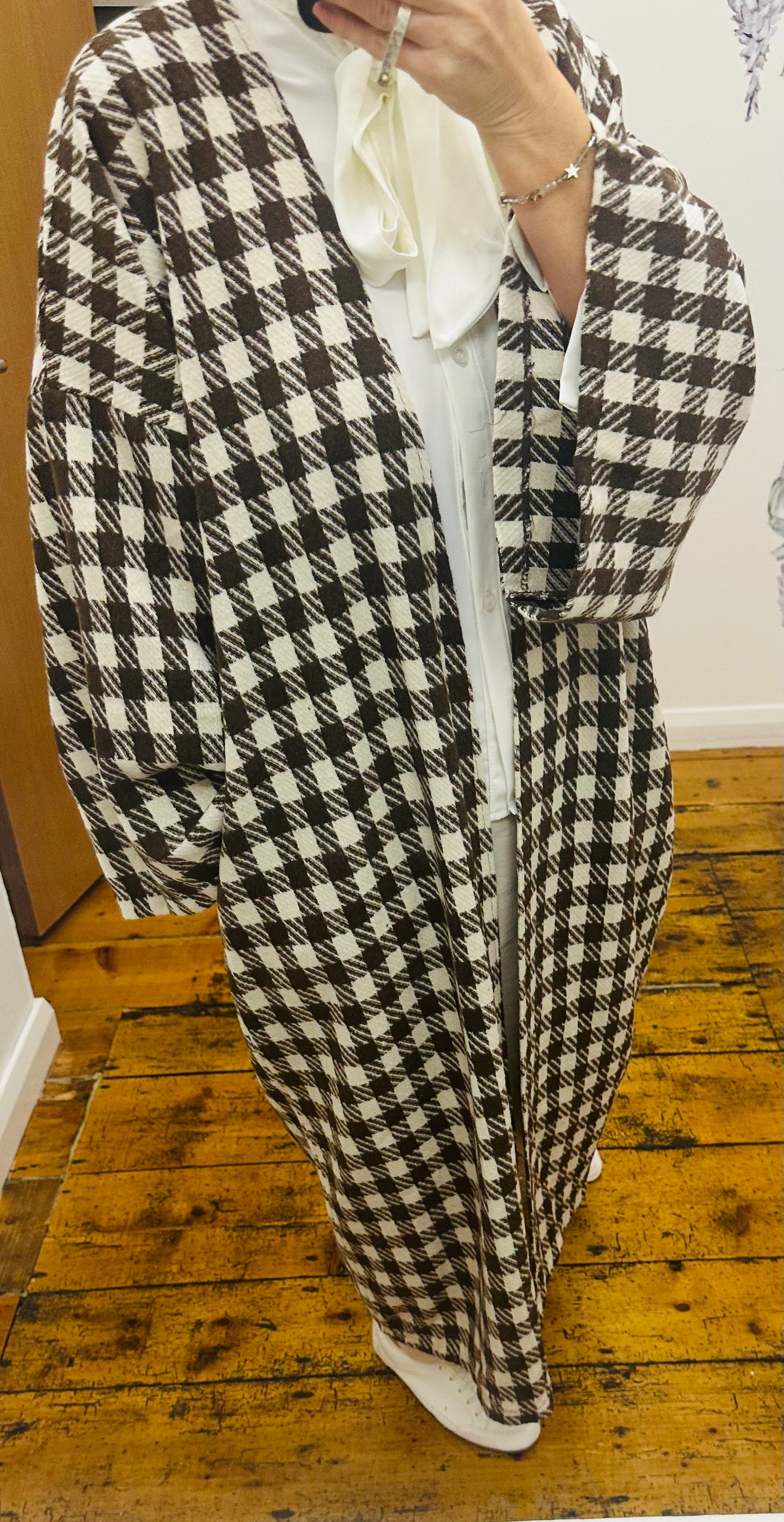 “Rita” chocolate and cream italian dogtooth kimono duster coat