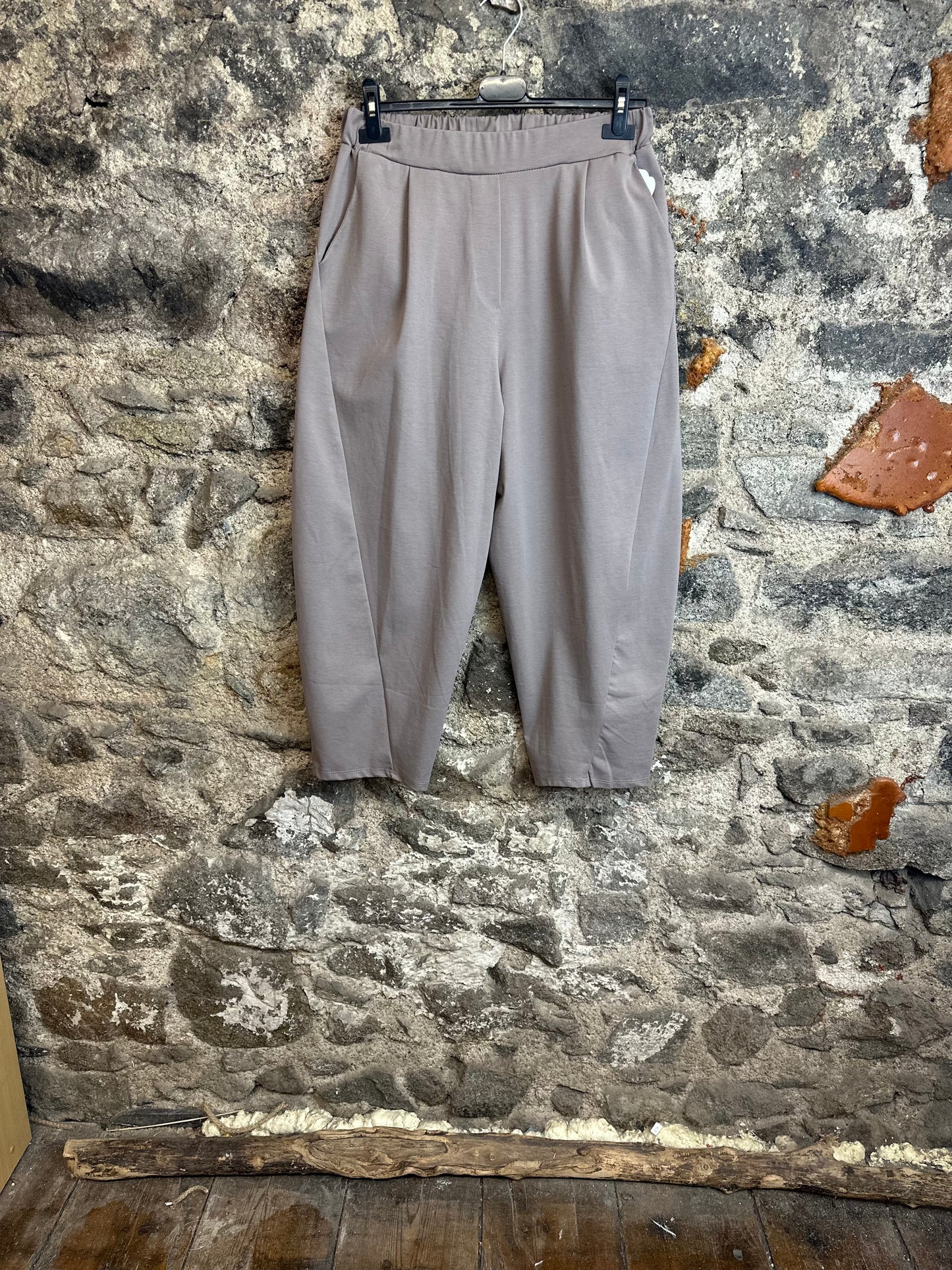 “Lottie “ mocha Italian barrel leg cocoon trouser