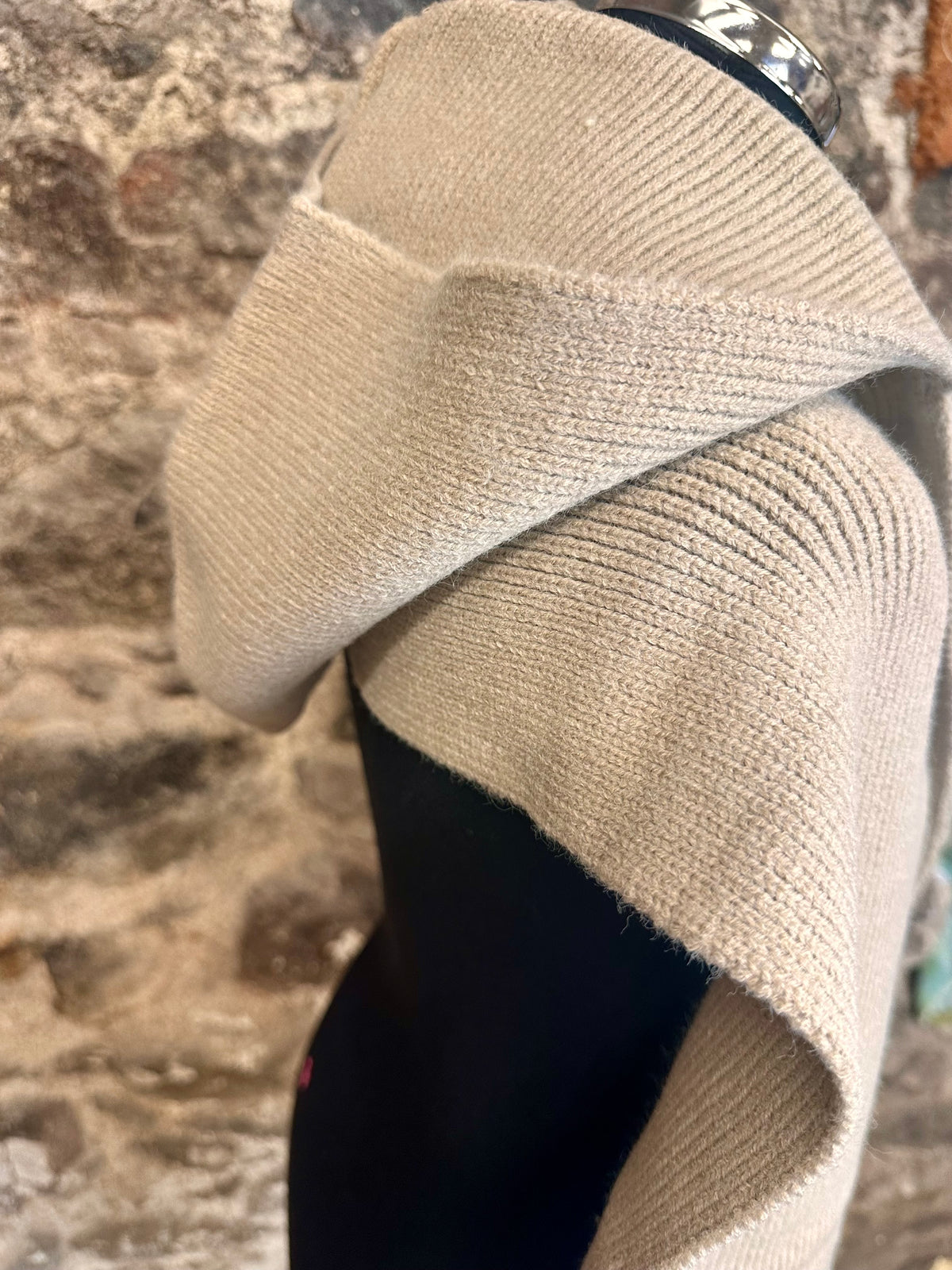 Oatmeal hooded scarf