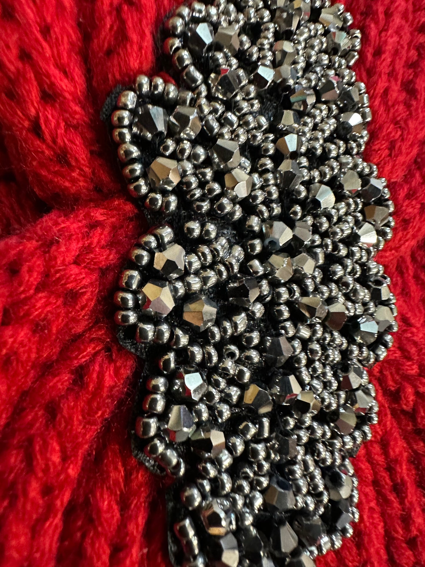 “Embellished cosey cable headband “