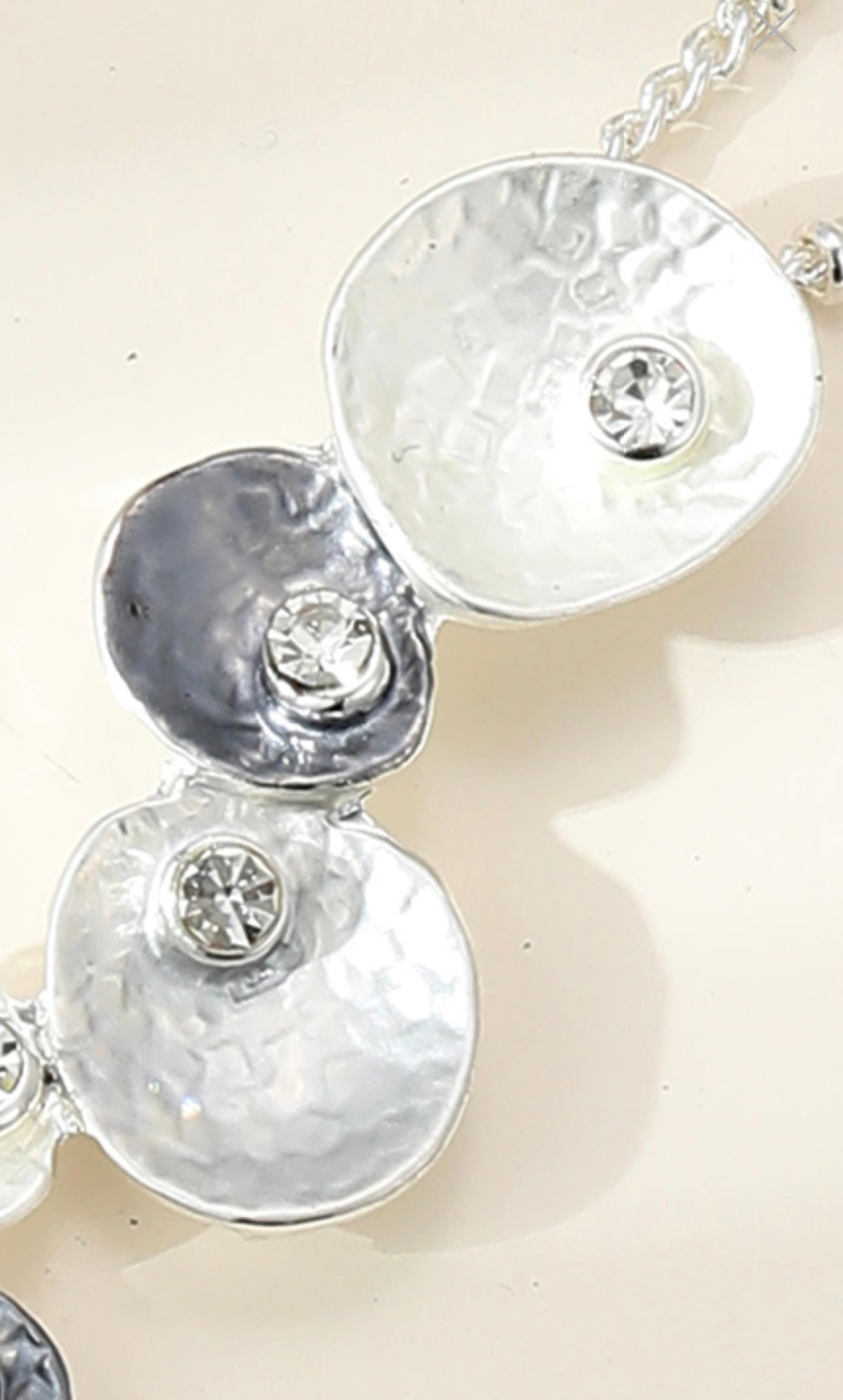 Delicate statement silver and grey alloy neckpiece