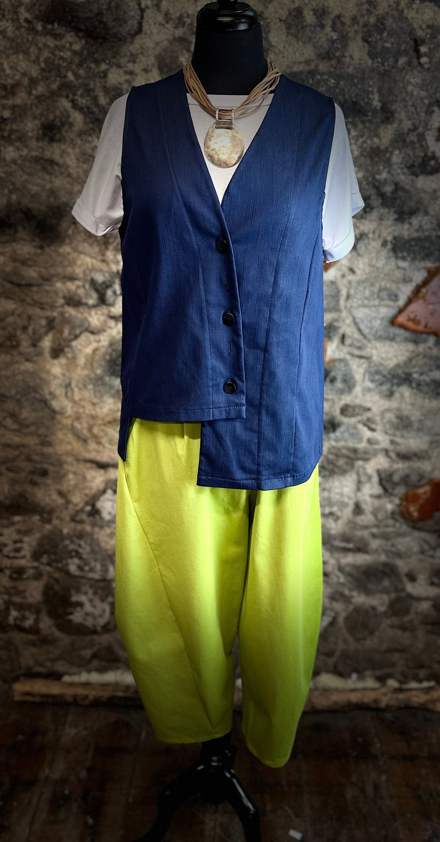“Lottie “ vibrant apple green barrel leg cullottes